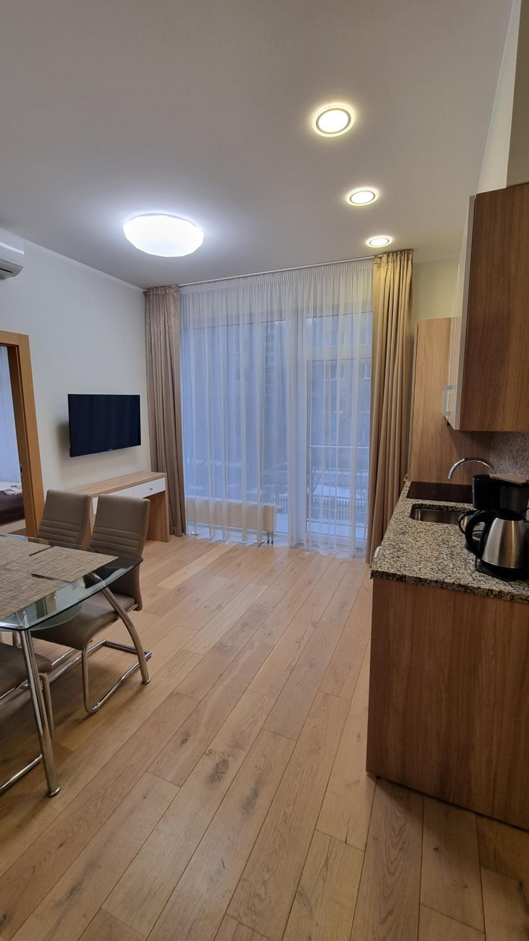 One-Bedroom Apartment