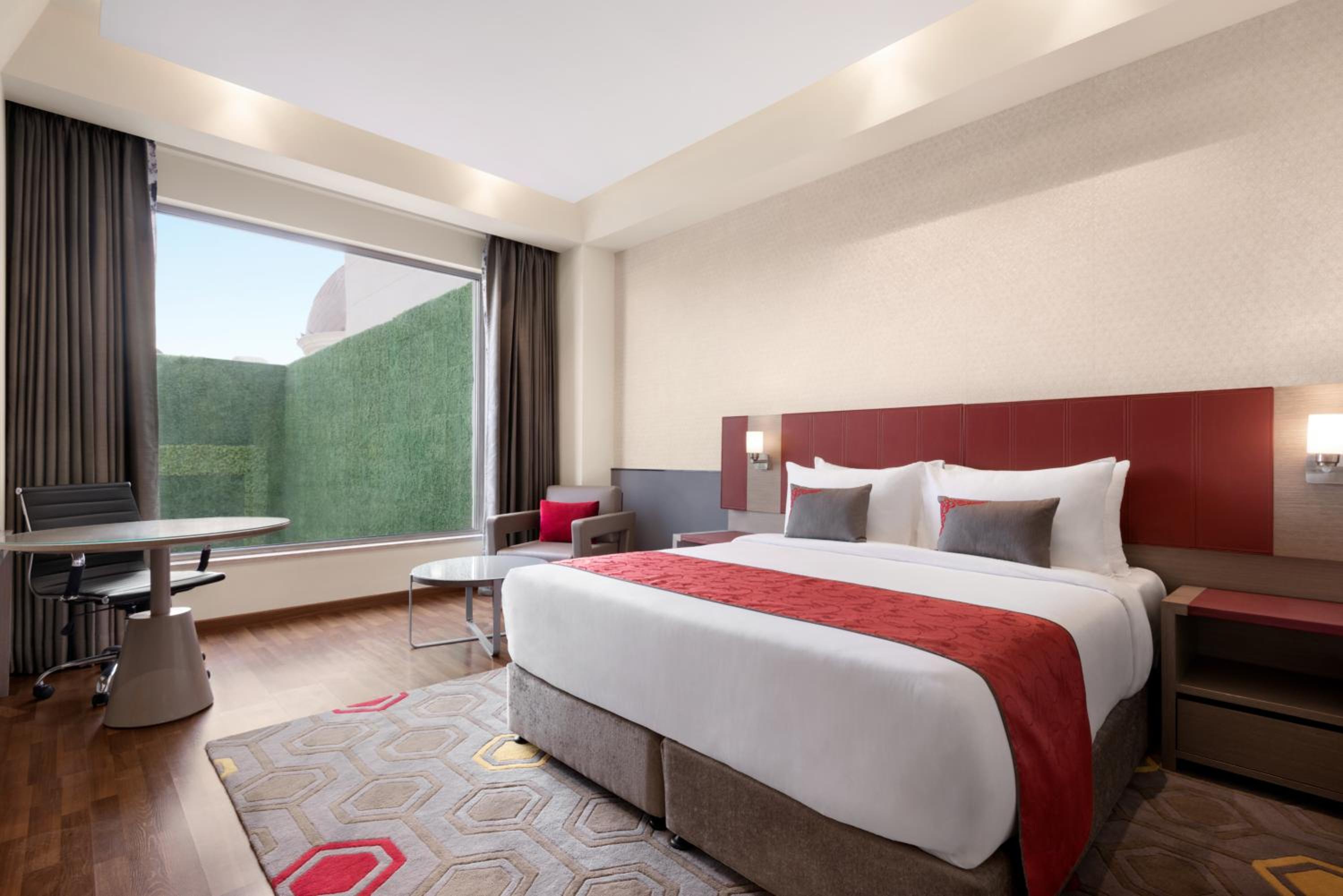 Two Room Queen Suite with 20% discount on food and beverages | Complimentary one way airport transfer until 30th Sep