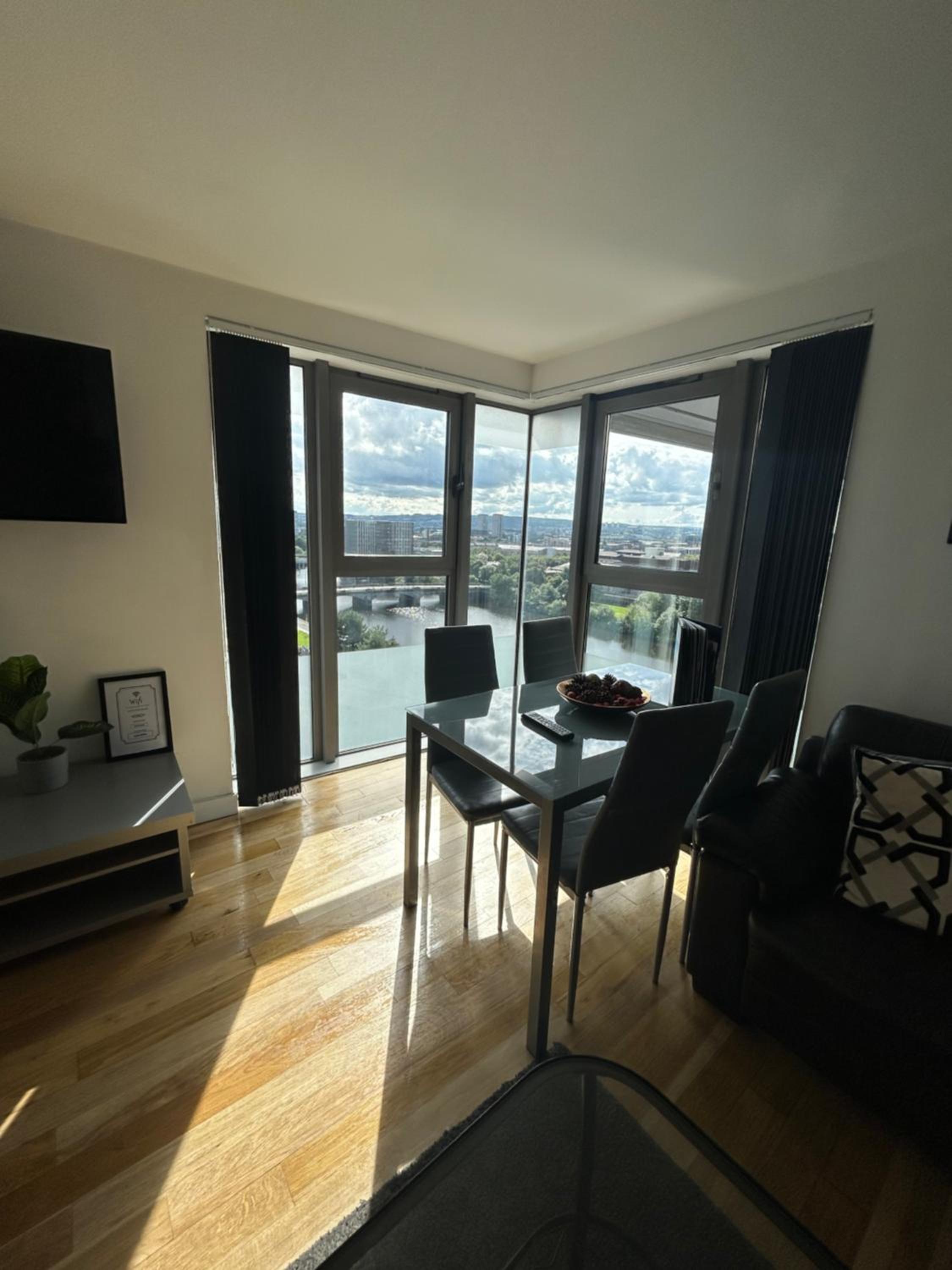Penthouse Apartment - Photo 7