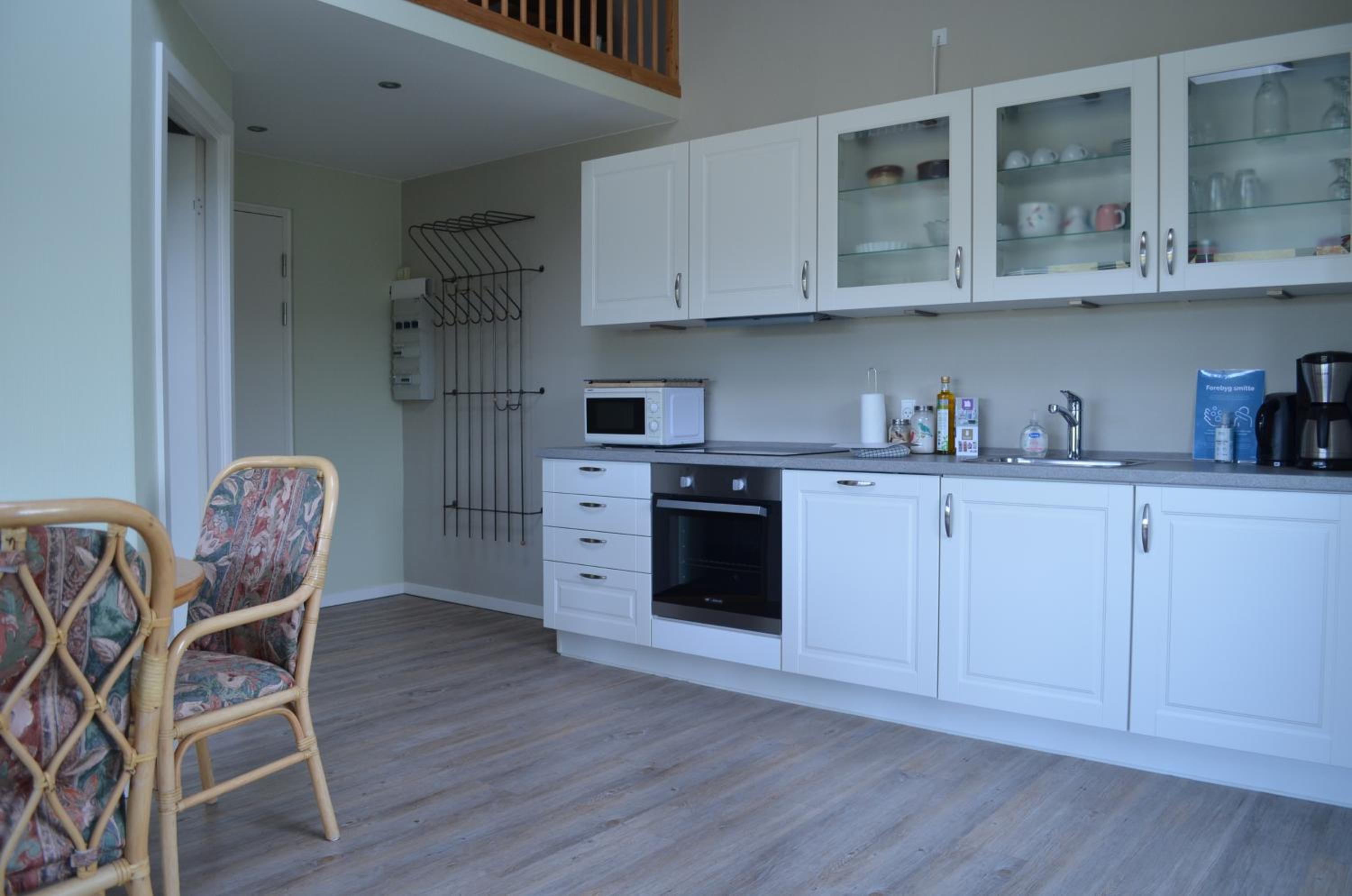 Studio Apartment - Photo 16
