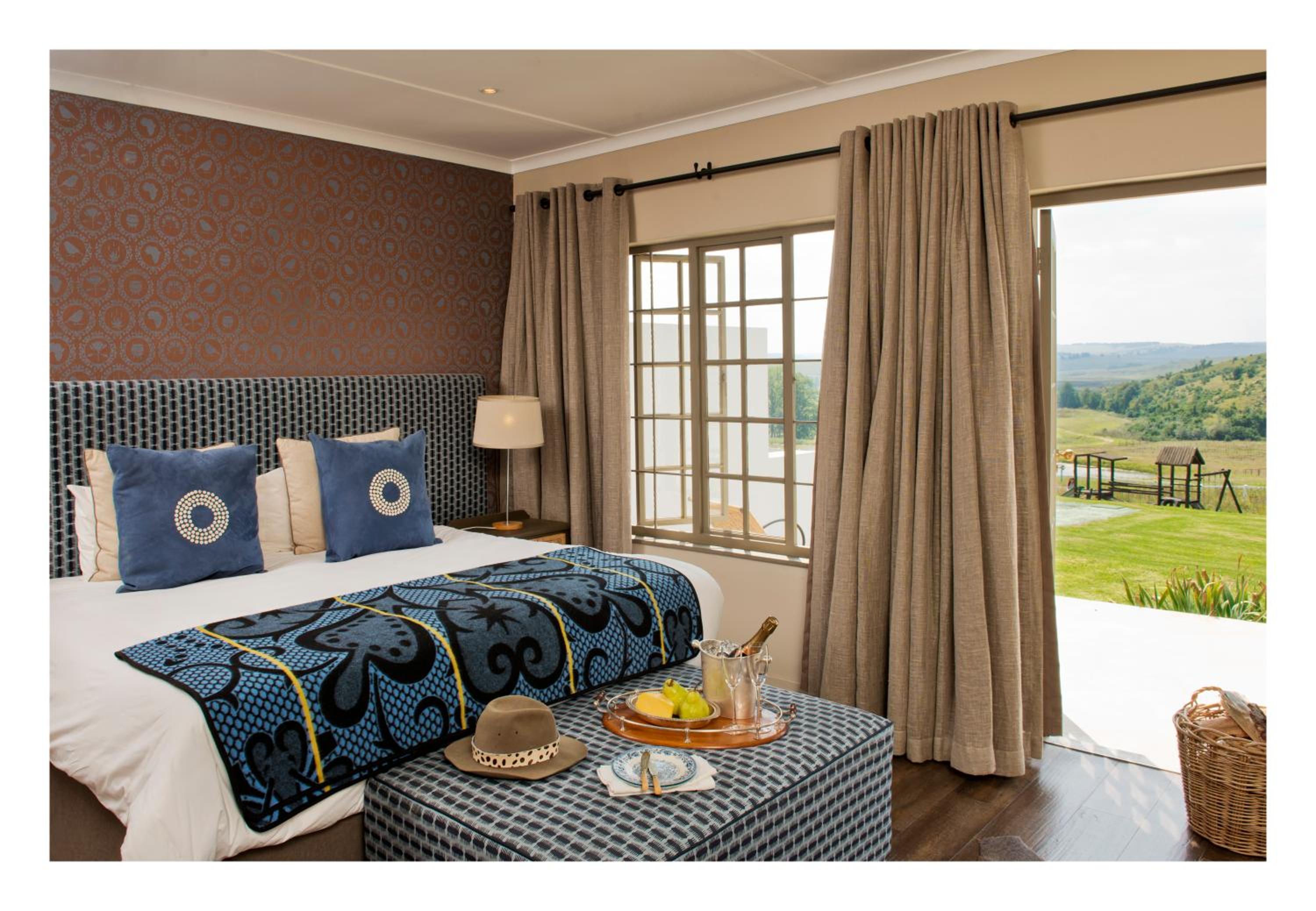 Superior King Or Twin Room photo 2