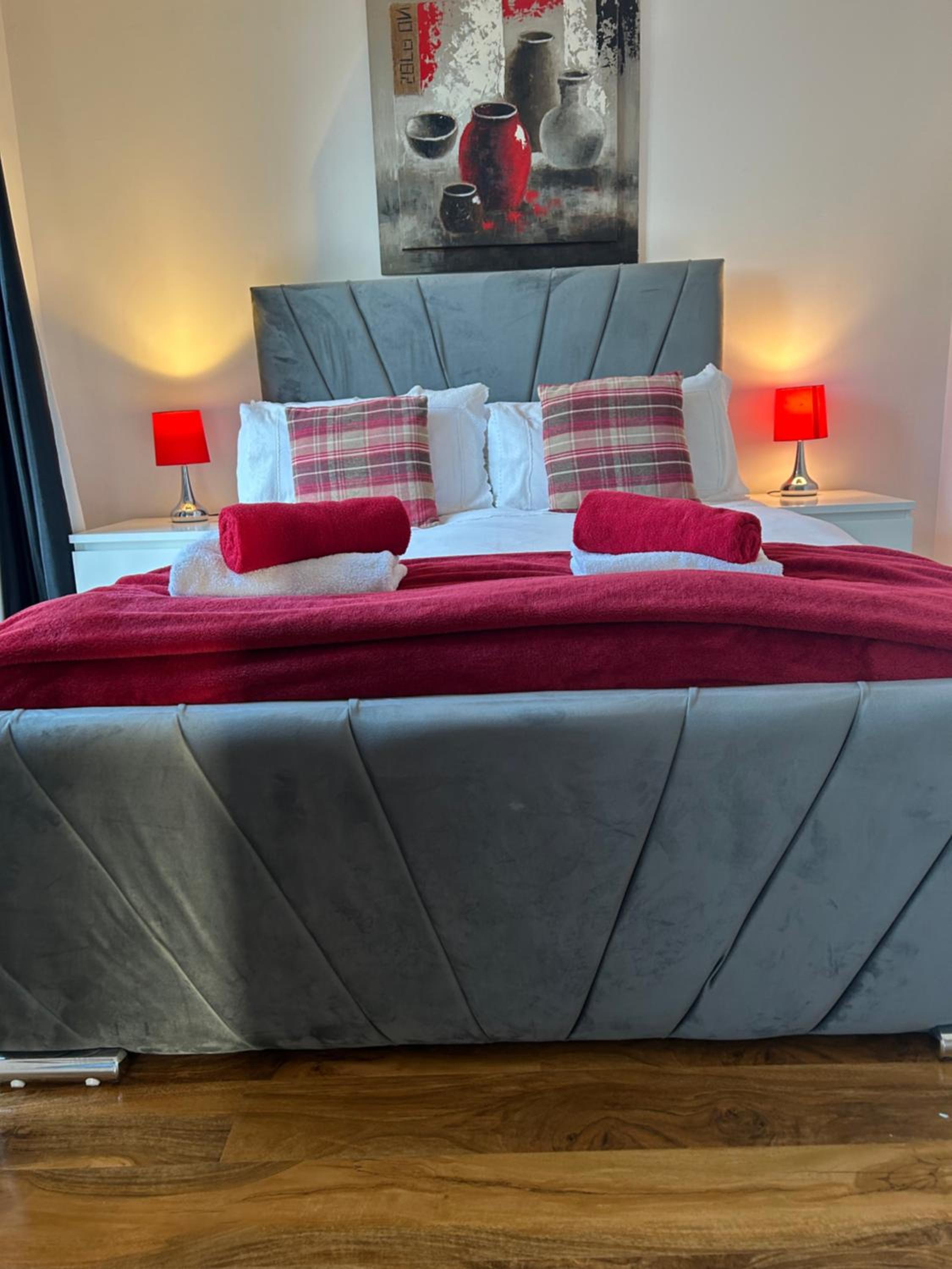 3 Bedroom Apartment (6 adults) - Photo 1