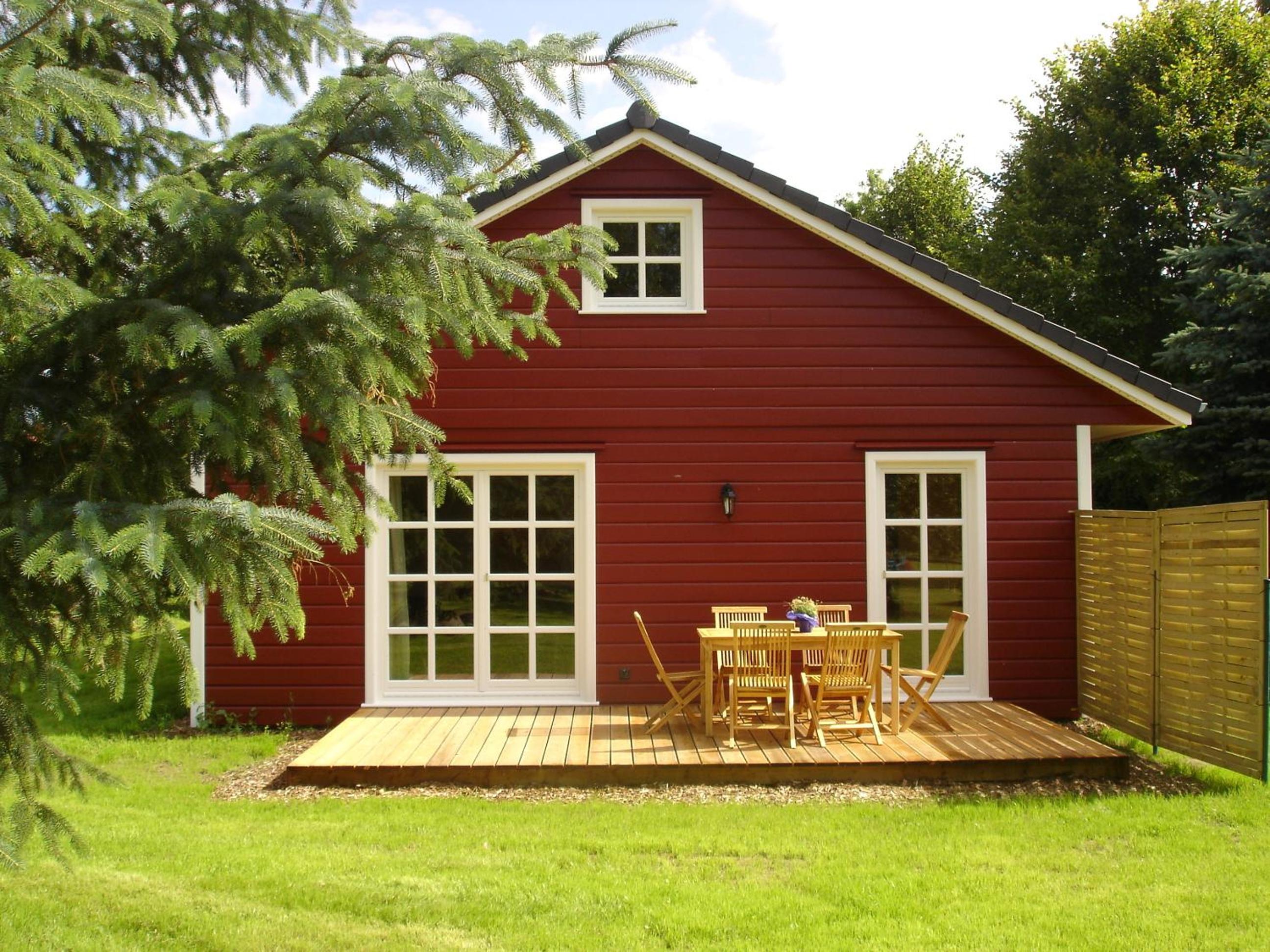 Three-Bedroom House photo 1