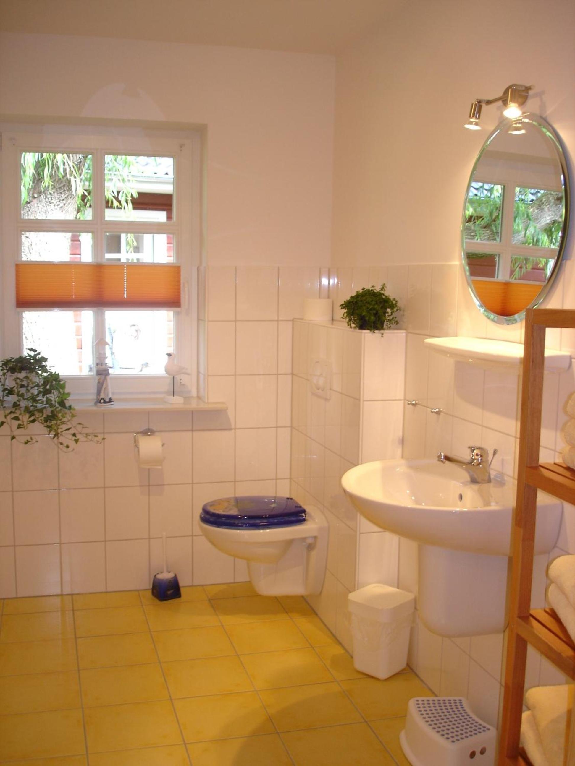 Three-Bedroom House photo 3