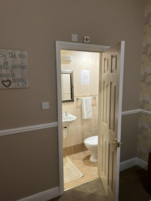 Double Room - Photo 4