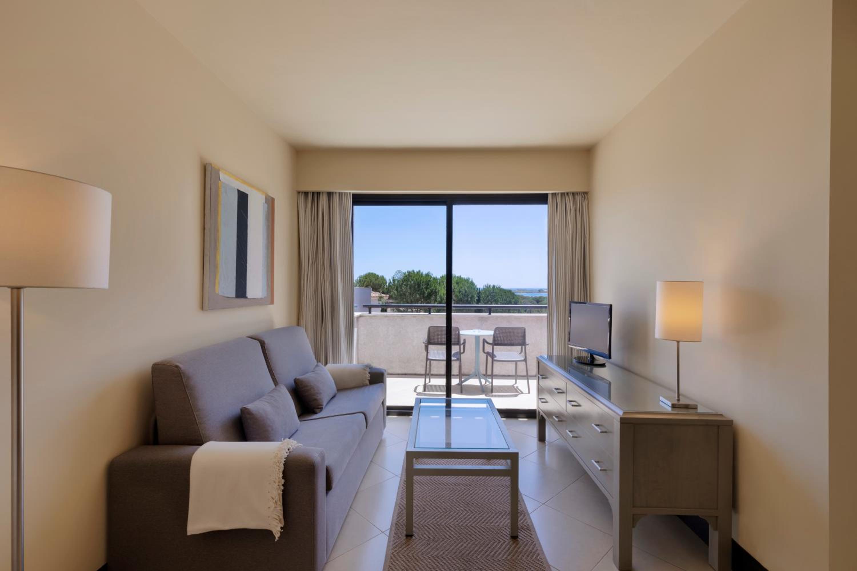 Two-Bedroom Apartment (4 Adults) photo