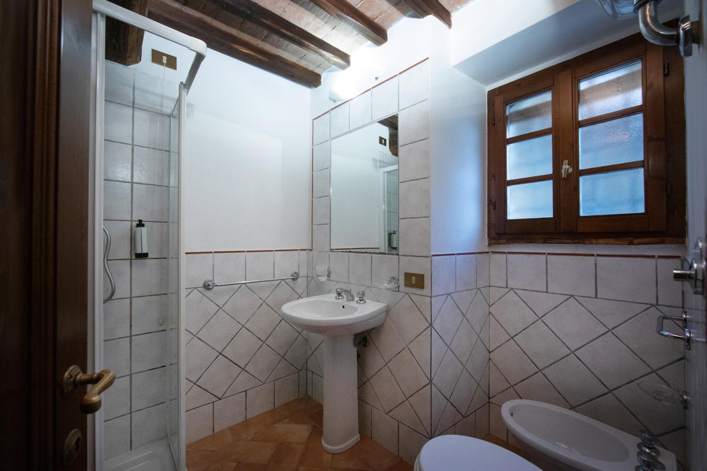 One-Bedroom Apartment - Photo 7
