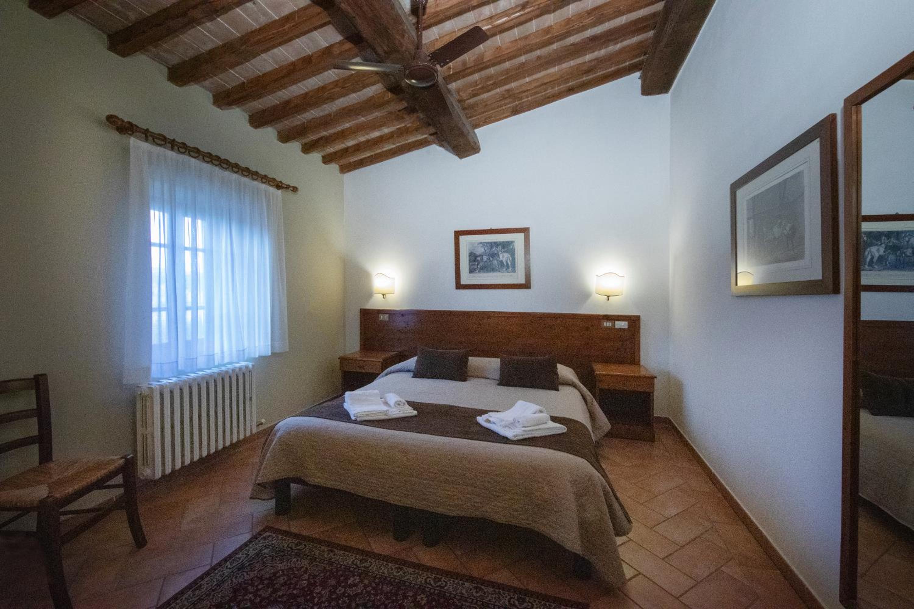 One-Bedroom Apartment - Photo 19