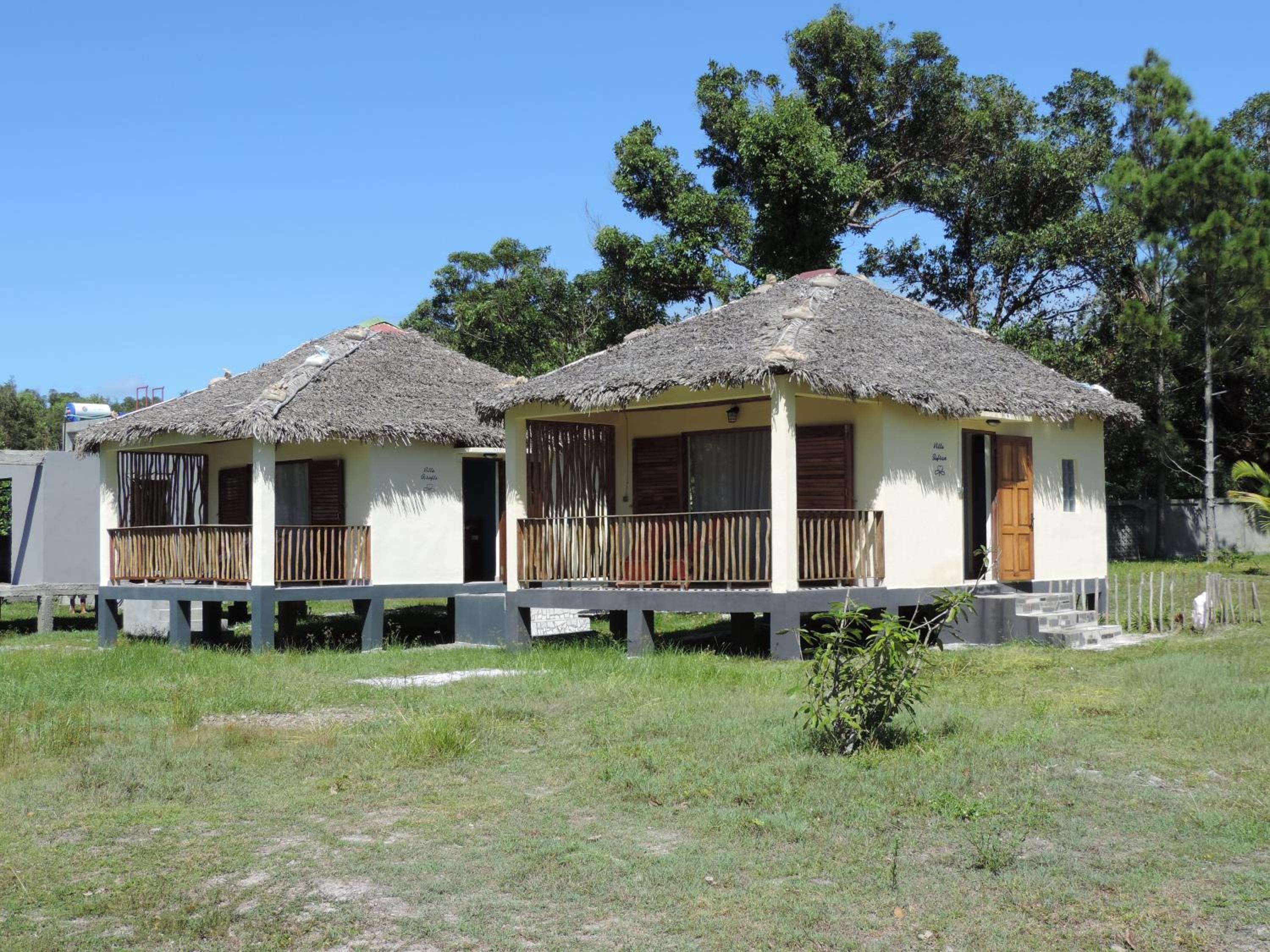 Bungalow with Garden View photo 3