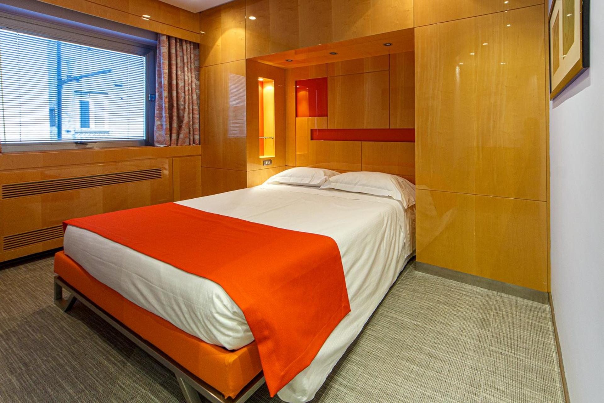 Classic Double or Twin Room thumbnail 6