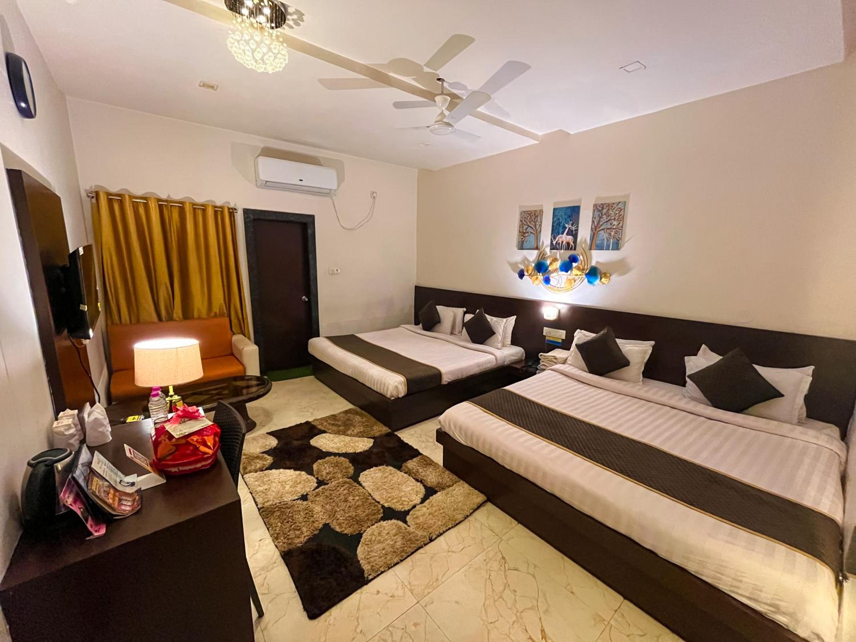 Superior Quadruple Room - Photo 22