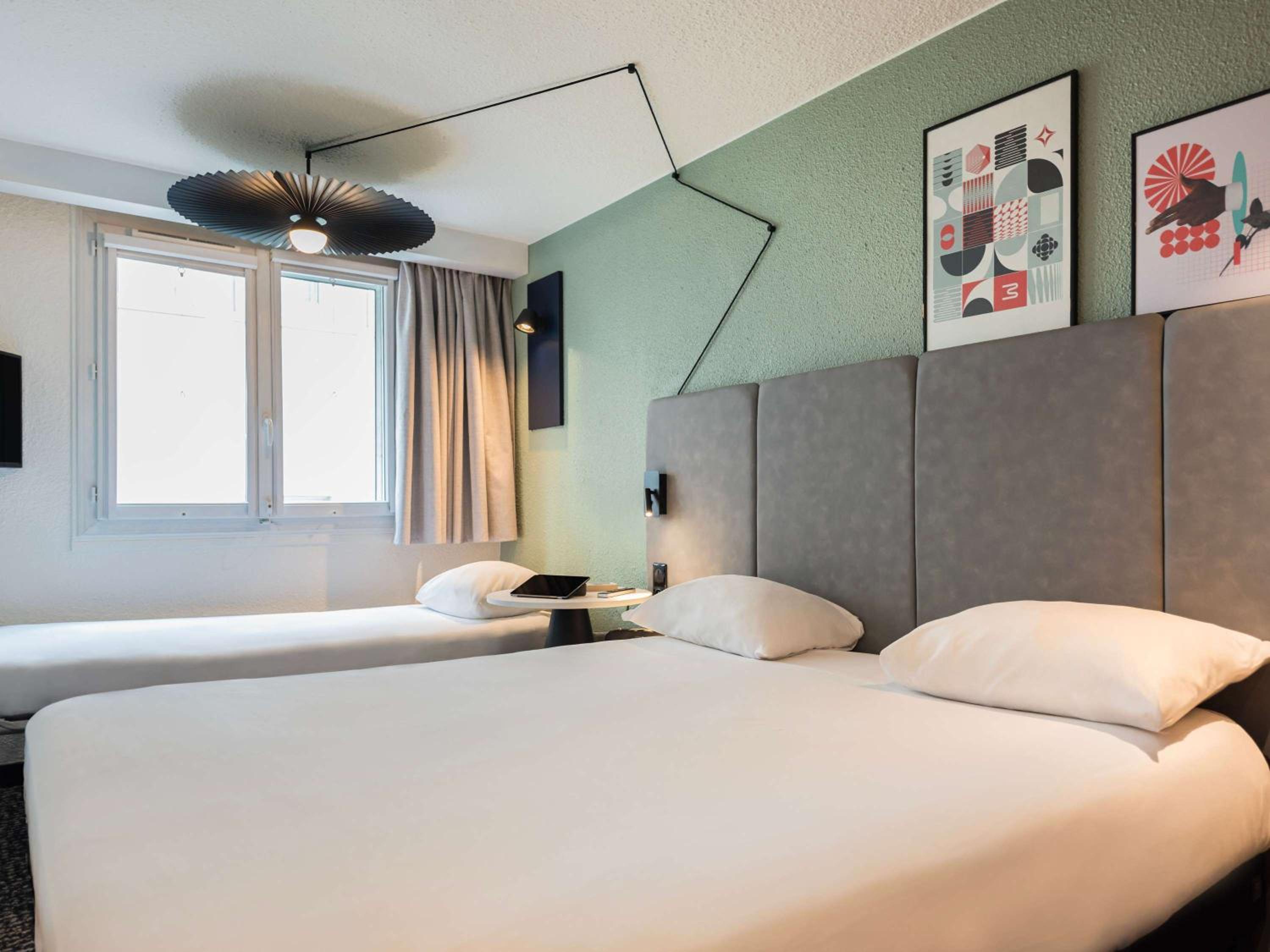 Standard Room with 1 Double Bed and 1 Sofa Bed thumbnail 6