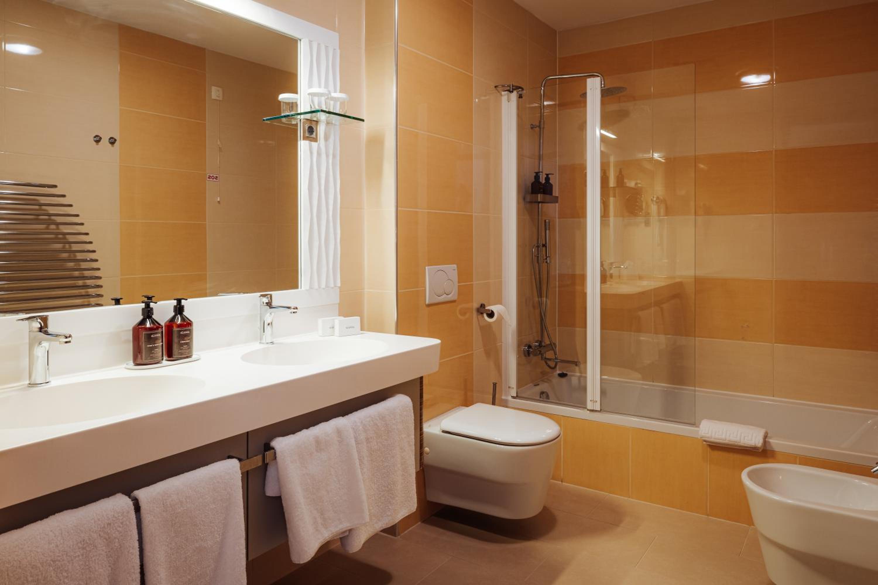 Superior Double Room - Photo 7