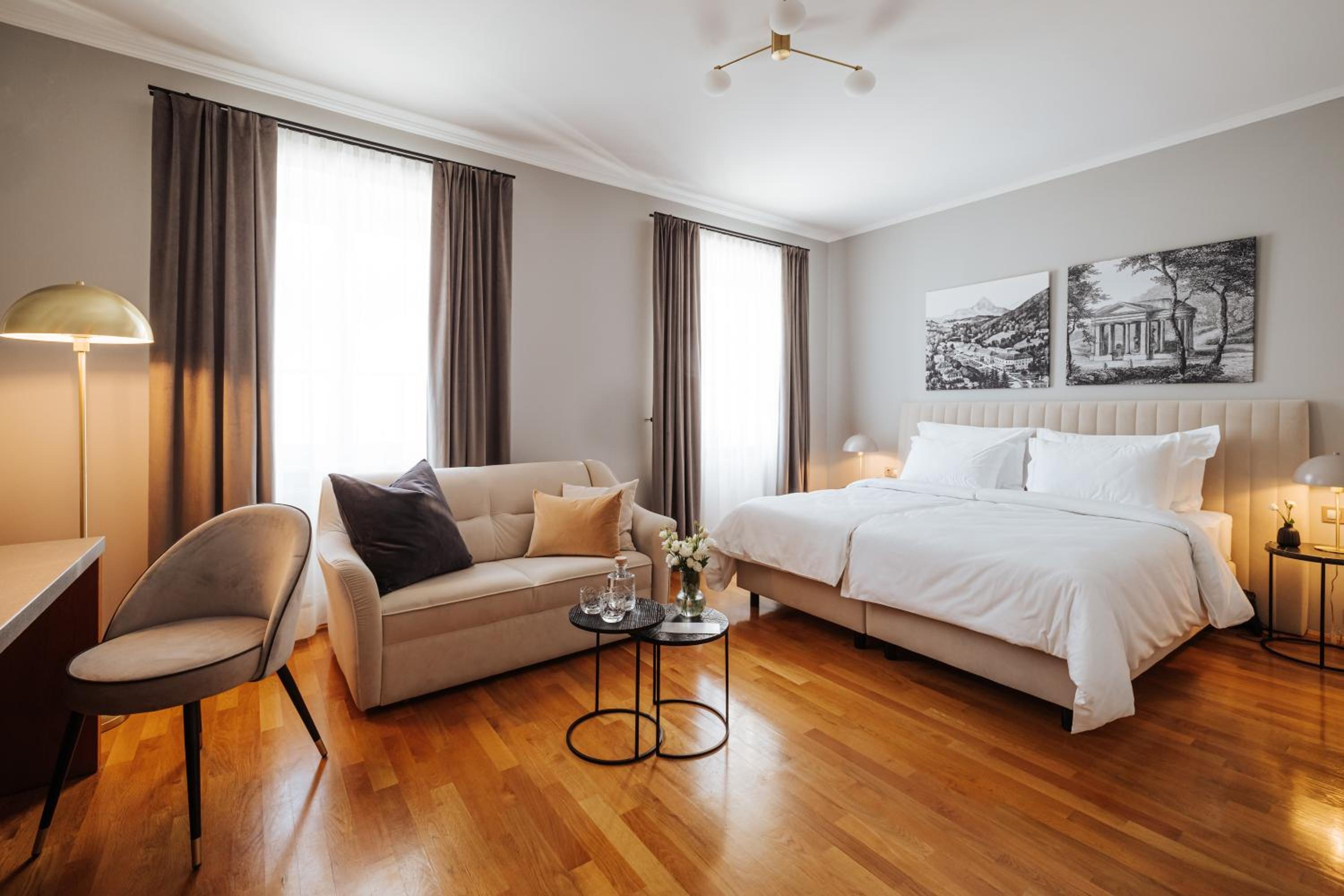 Superior Double Room - Photo 1