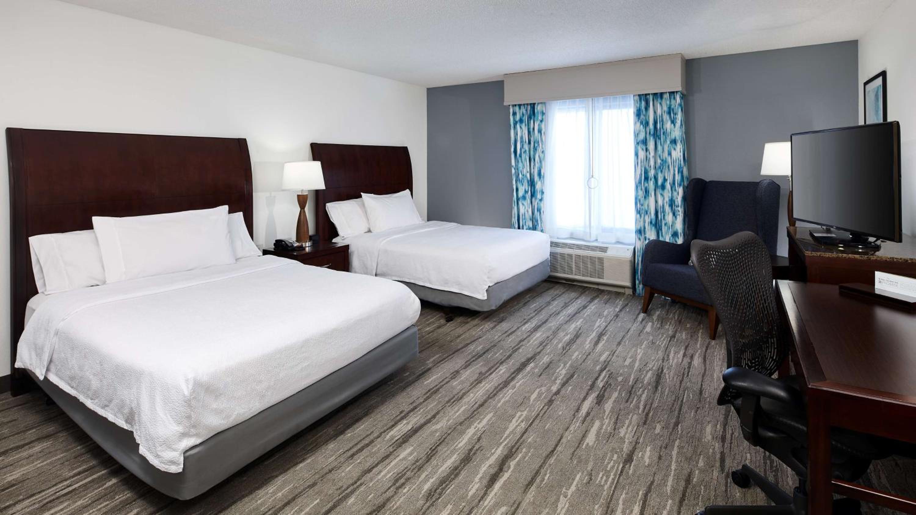 Queen Room with Two Queen Beds - Mobility Access - Photo 5