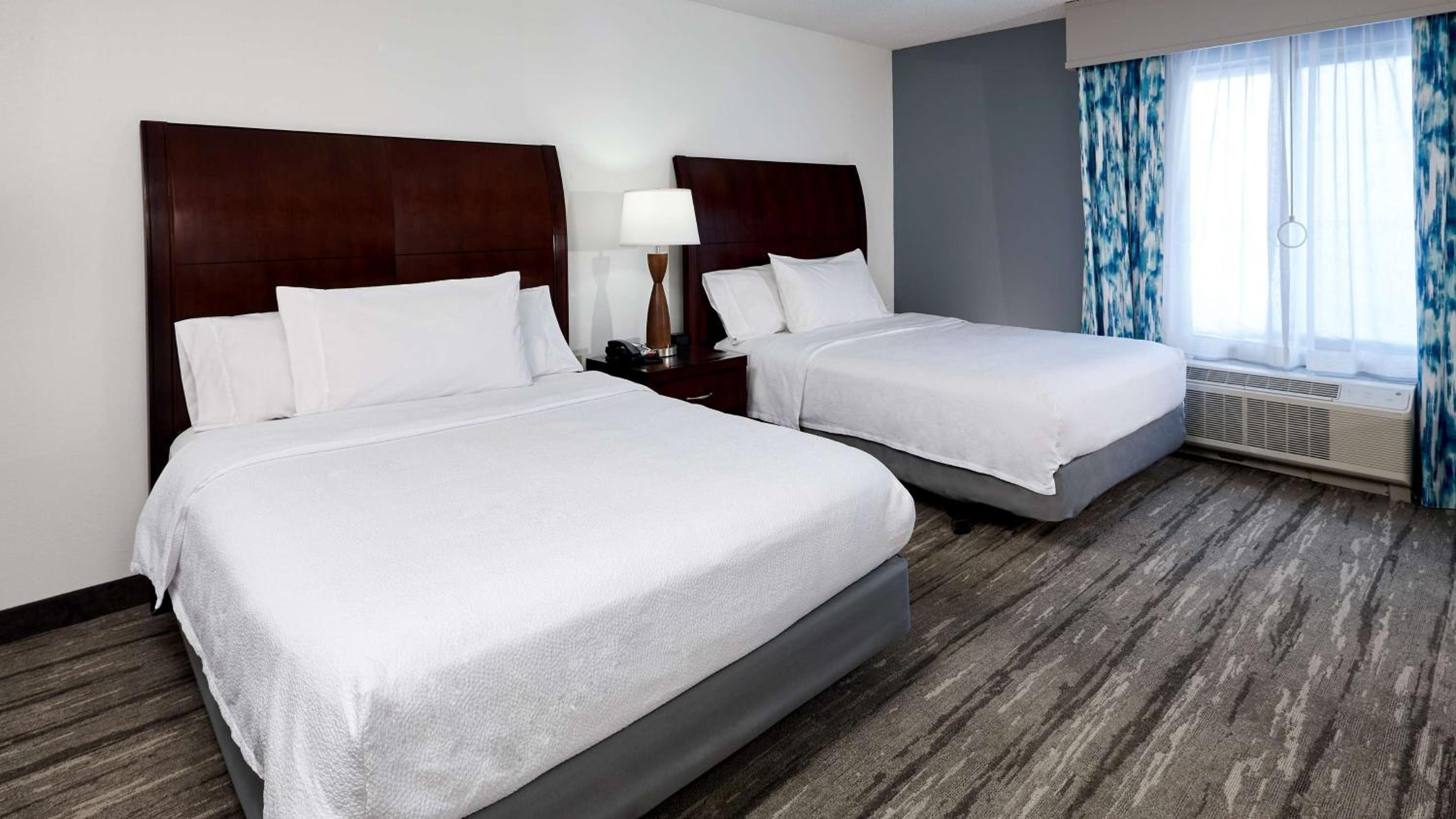 Queen Room with Two Queen Beds - Mobility Access - Photo 6