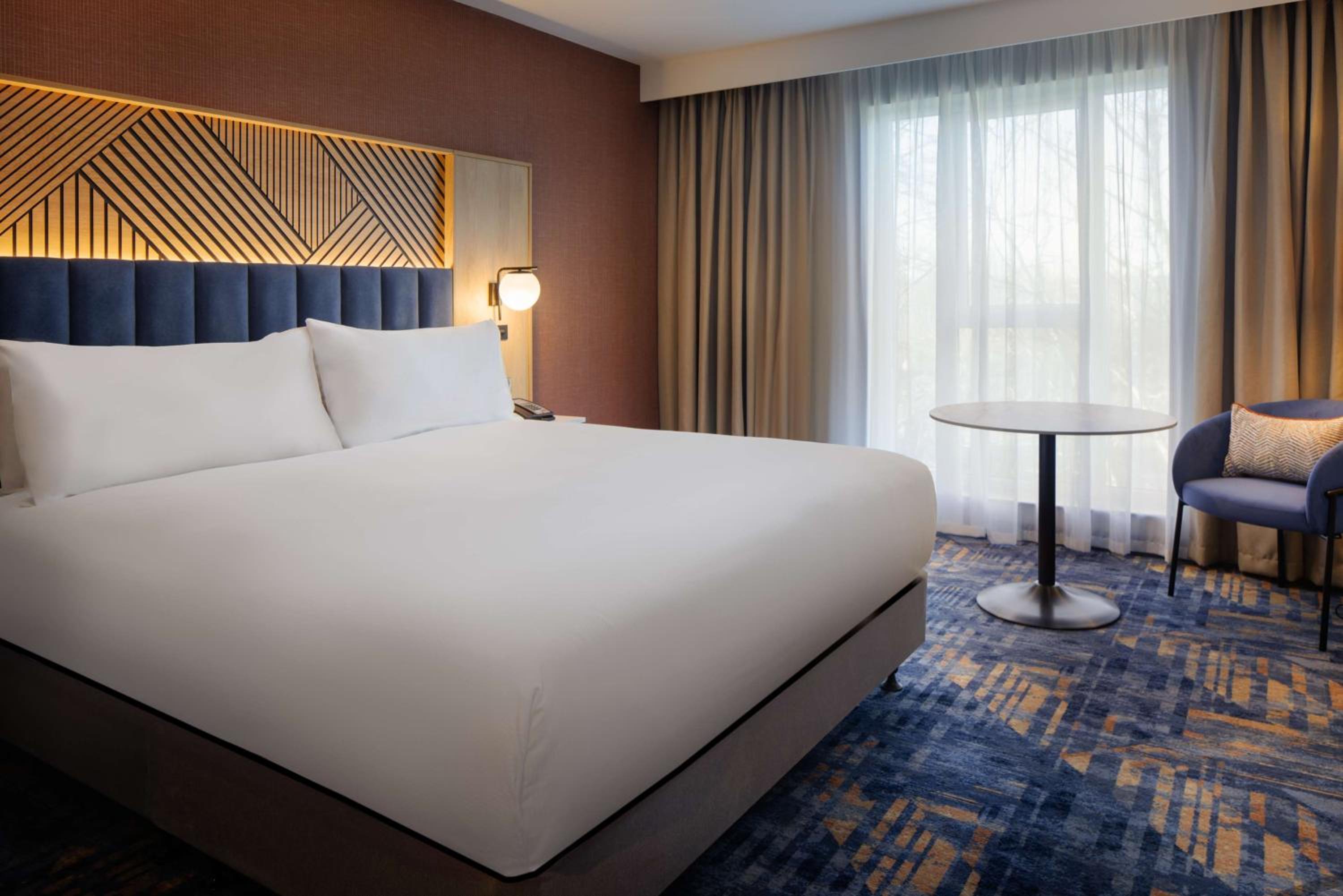 Superior King Room - Photo 4