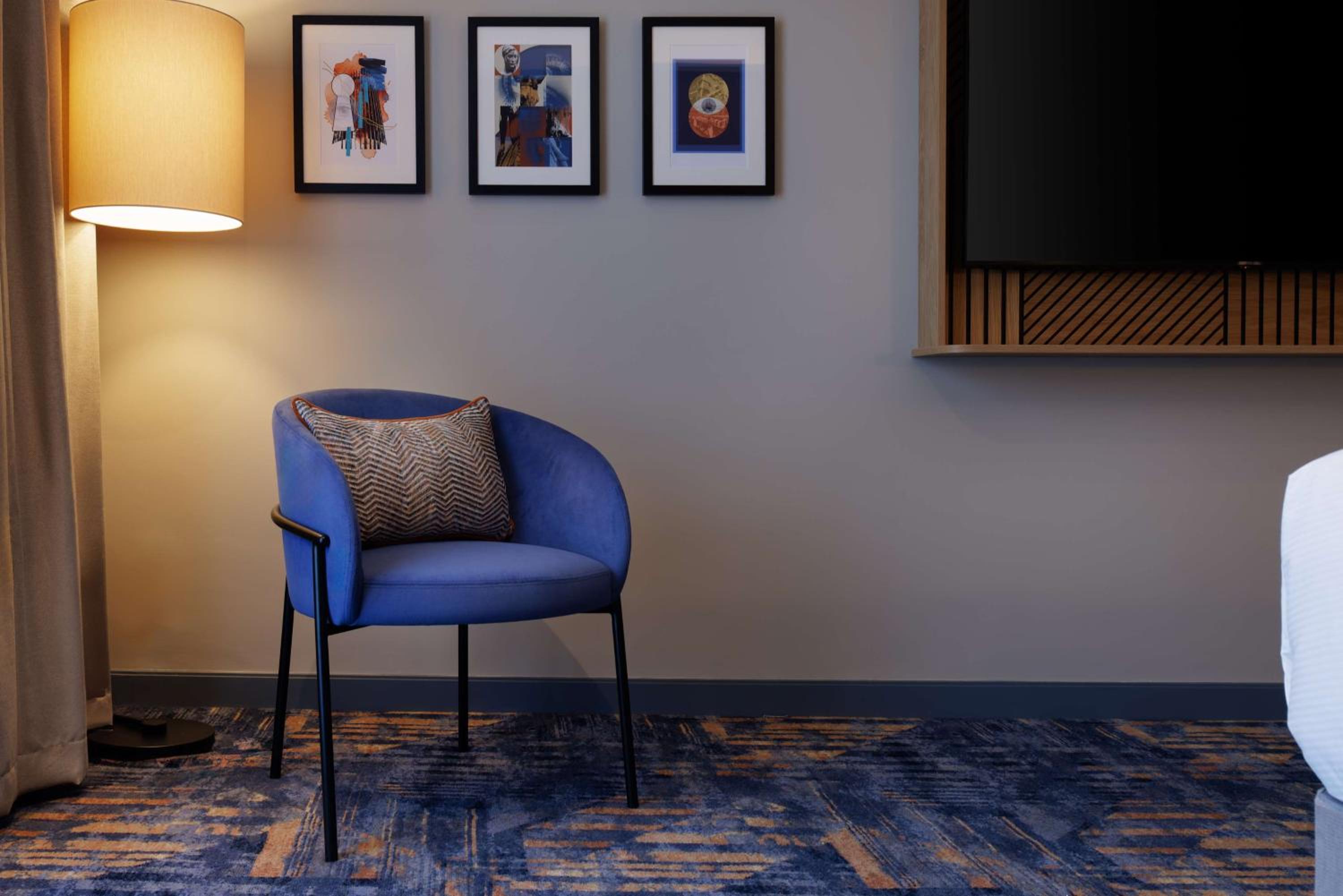 Superior King Room - Photo 7