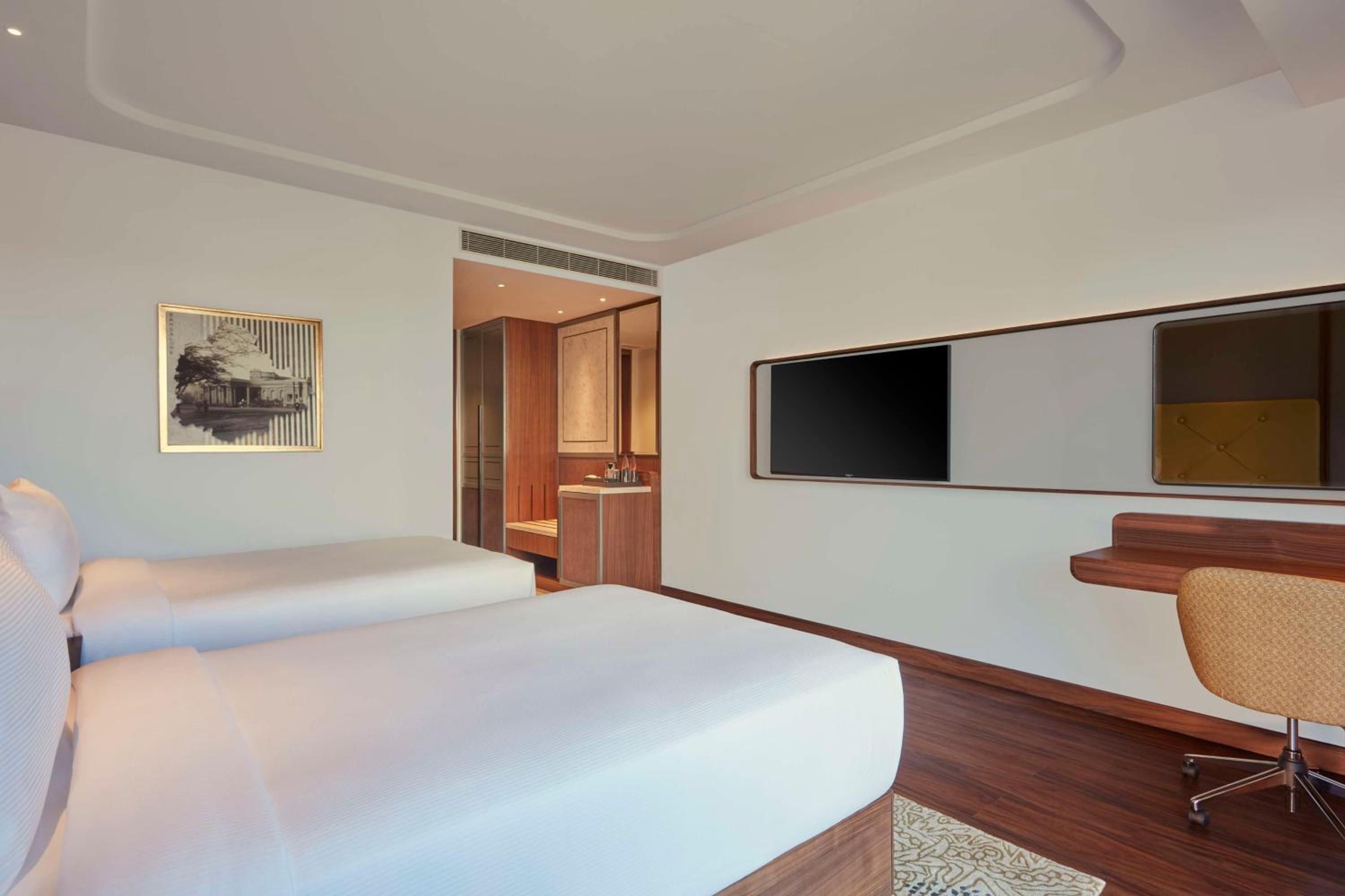 Twin Room - Photo 4