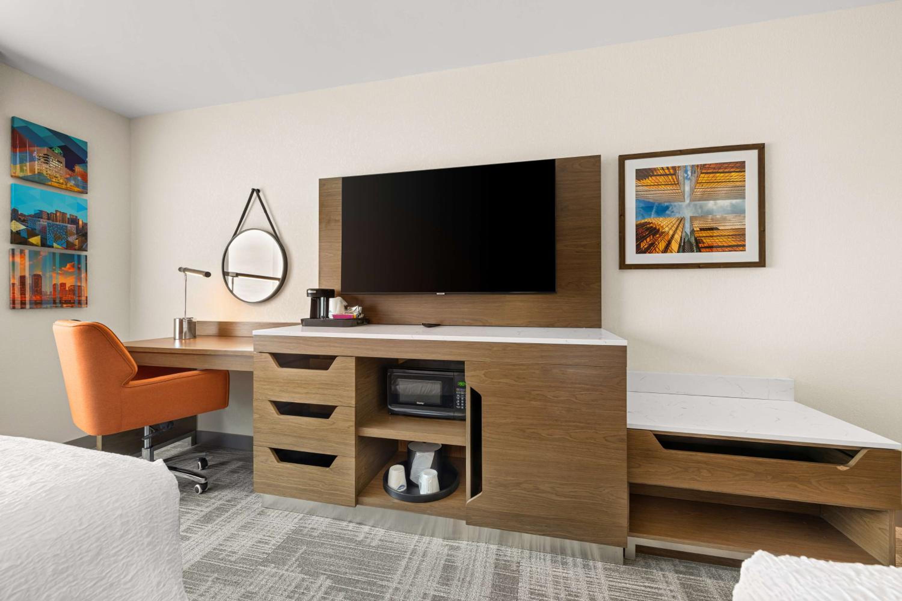 Queen Room with Two Queen Beds - Hearing Access - Photo 3