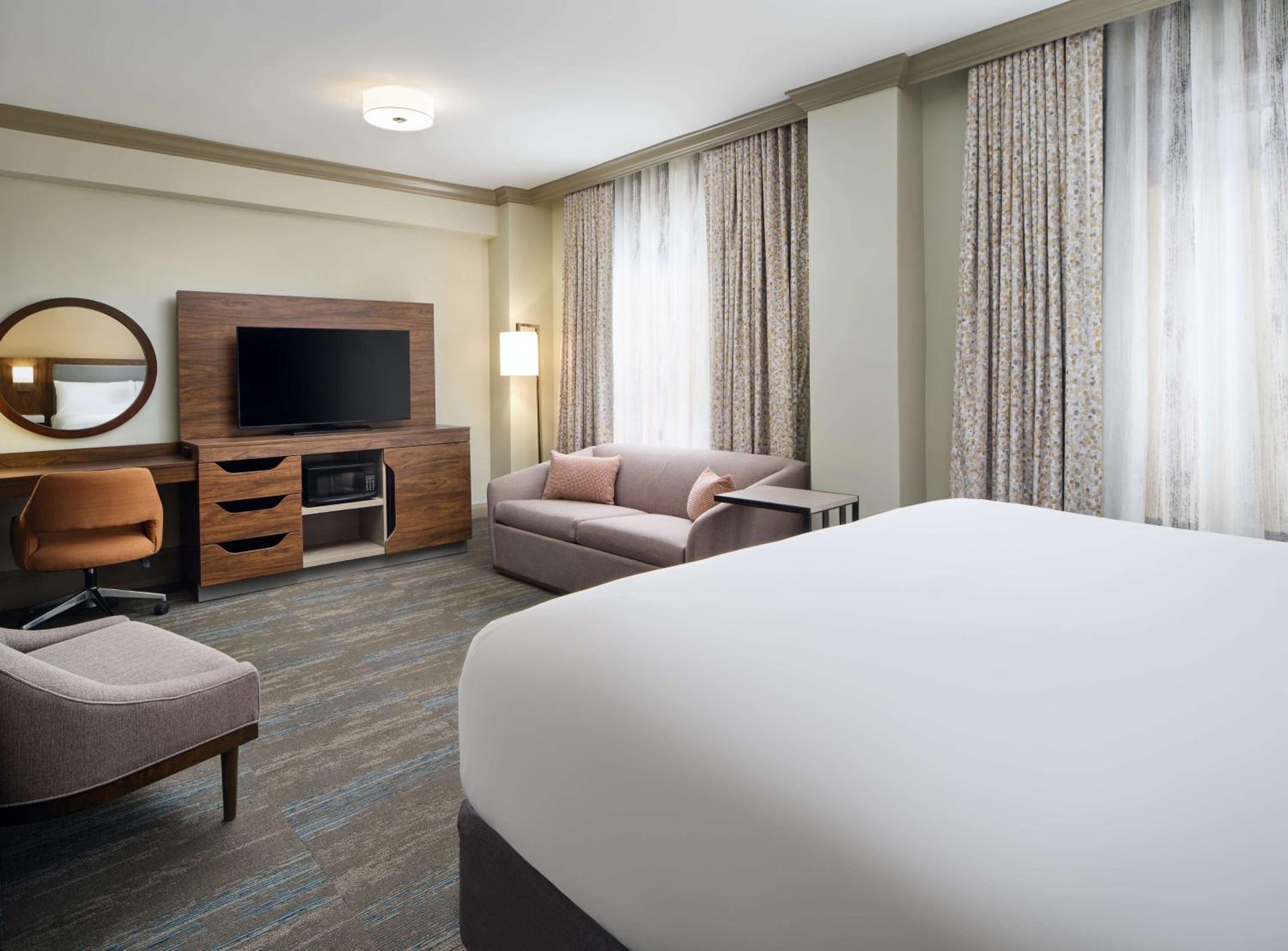 Studio Suite - Double Room with two beds and Sofabed - Photo 4