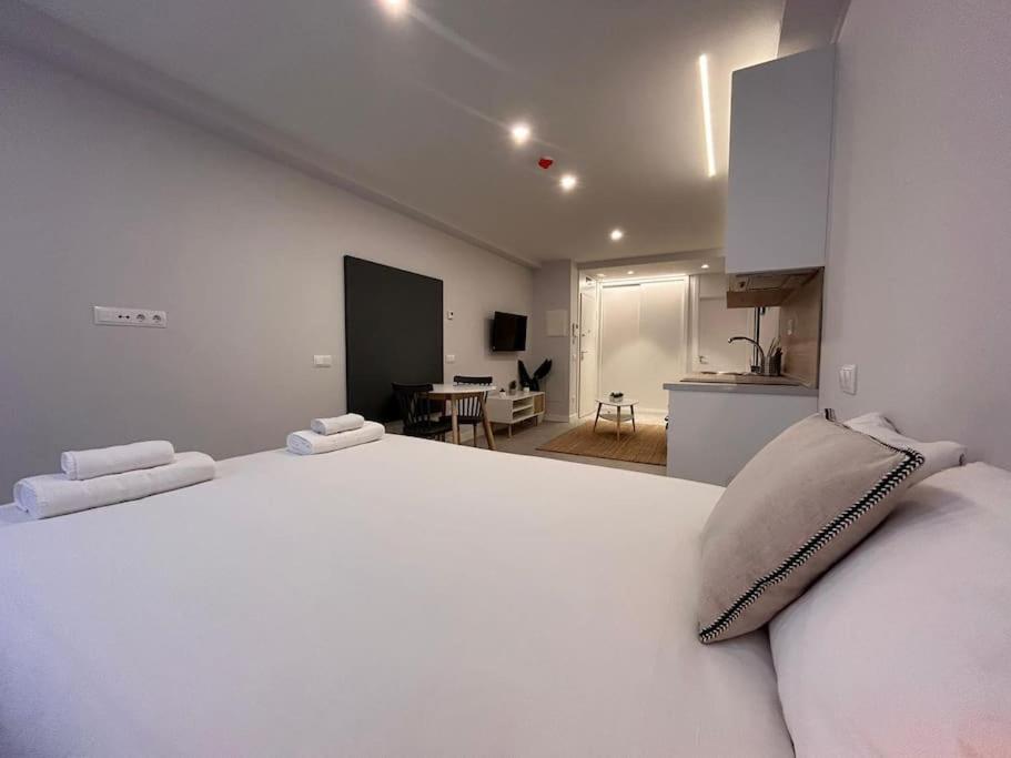Studio Apartment photo 3