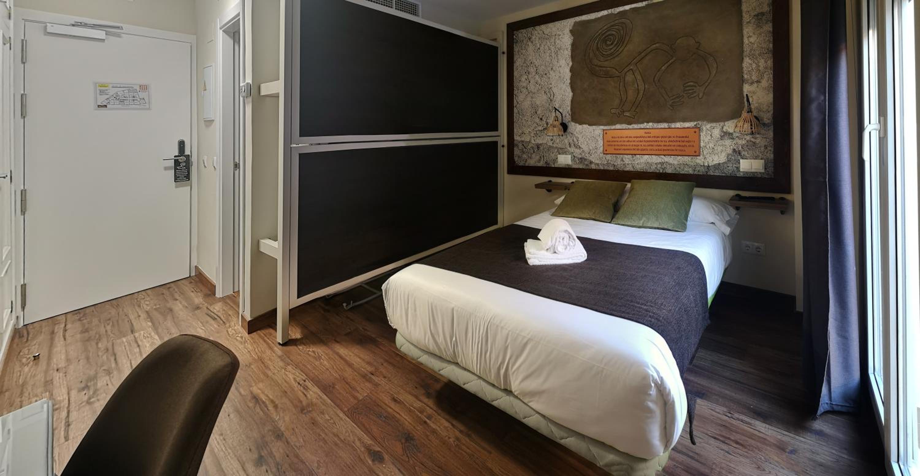 Quadruple Room - Photo 3