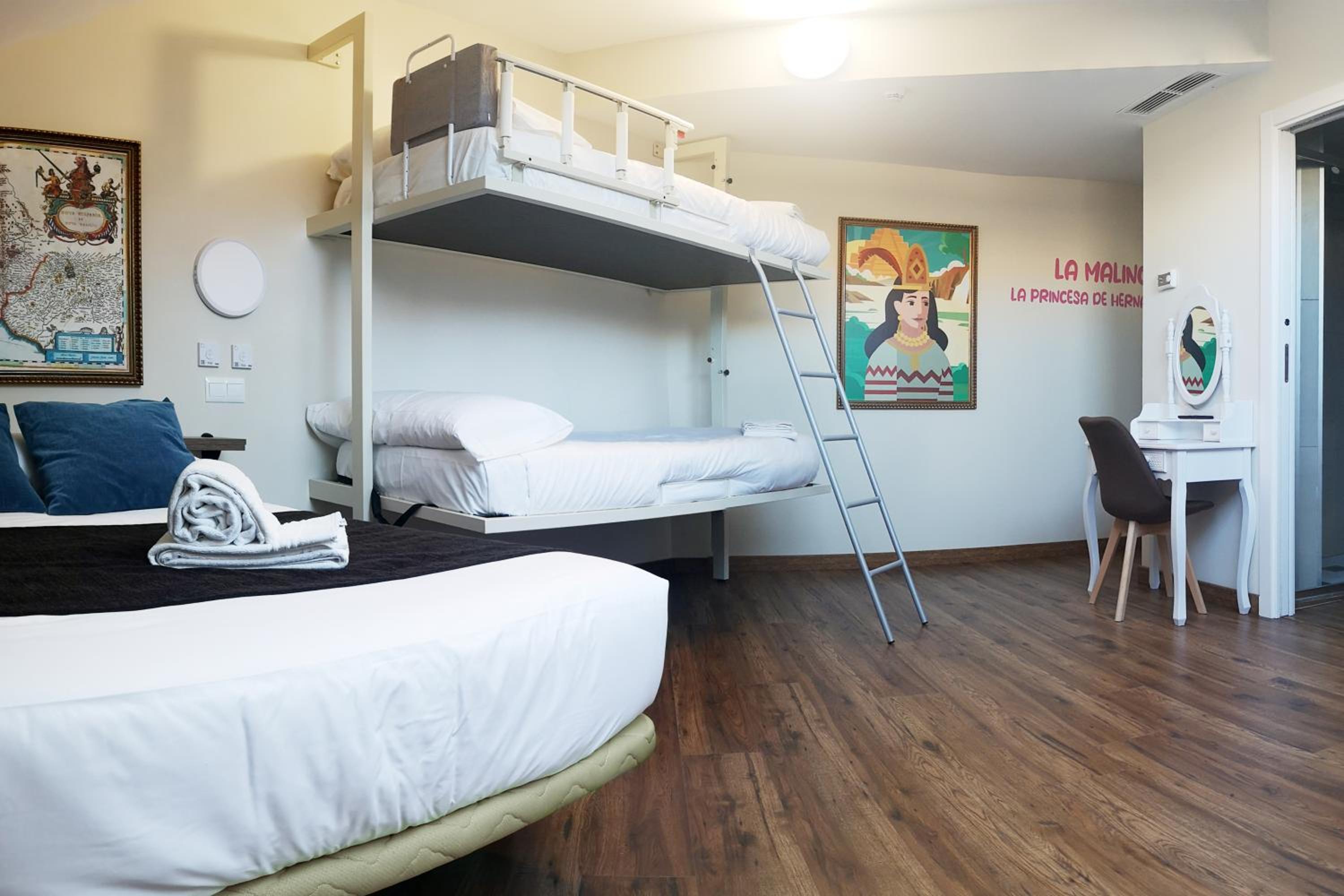 Quadruple Room - Photo 6