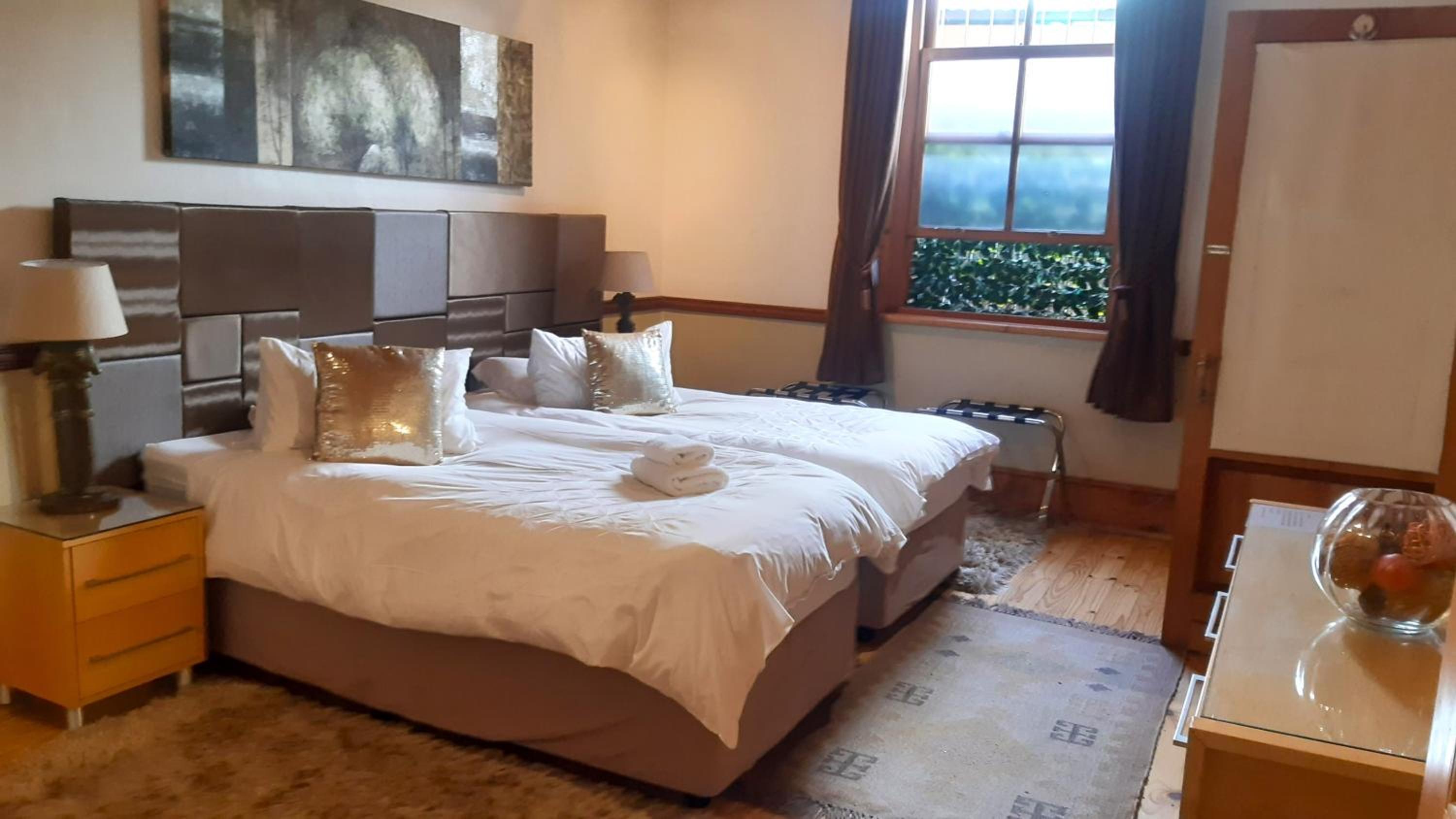 Twin Room (Not Pet Friendly) - Photo 3