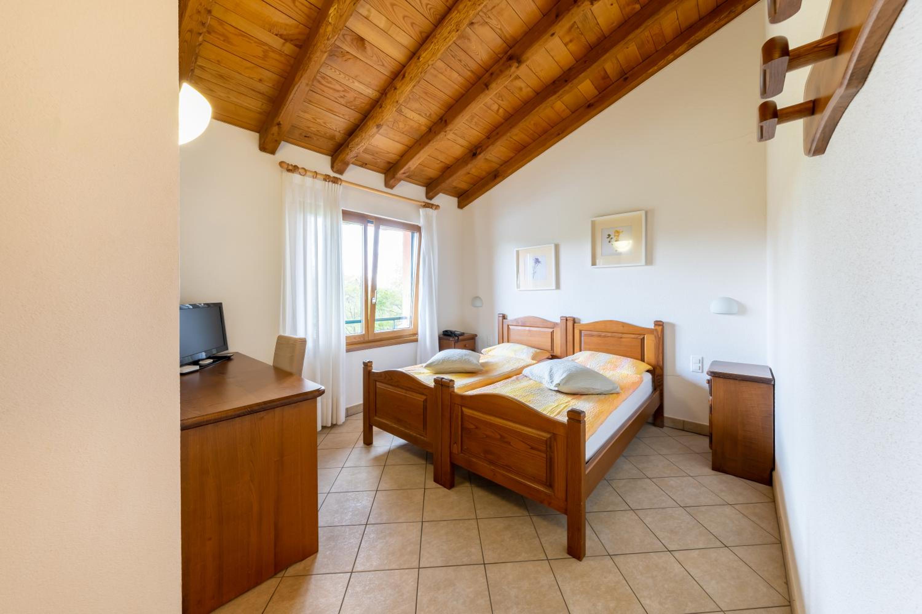 Classic Double Room - Photo 2