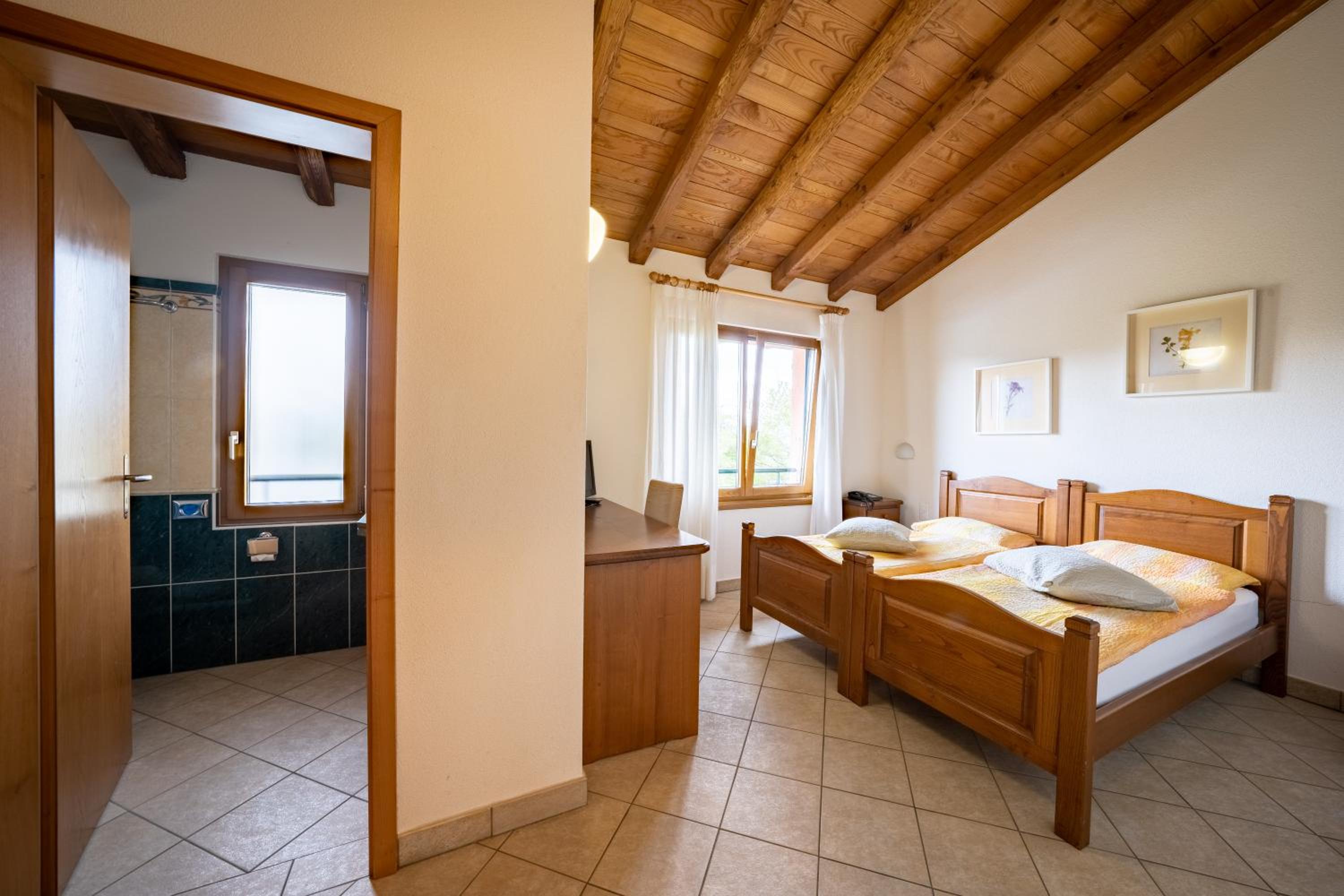 Classic Double Room - Photo 3
