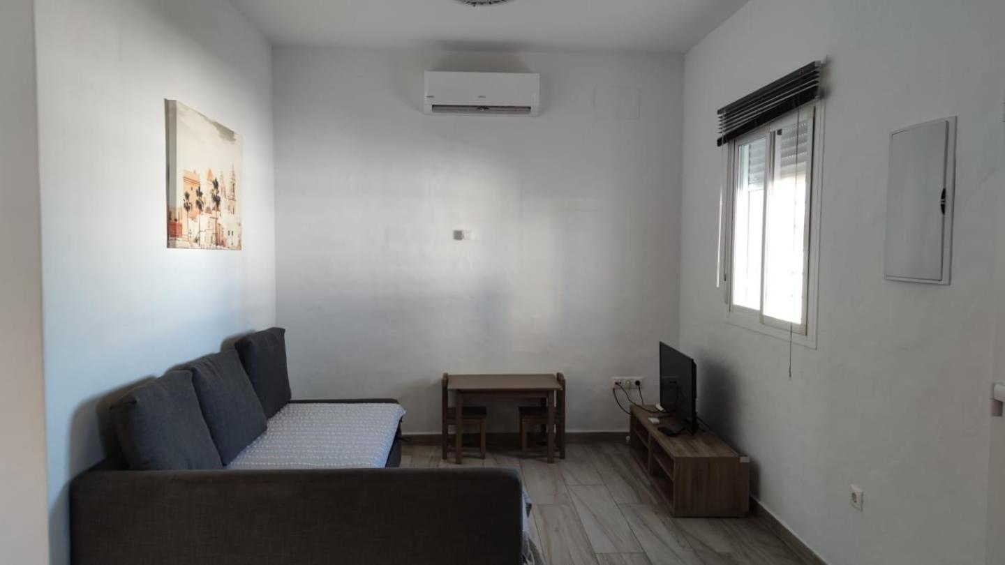 Two-Bedroom House photo 3