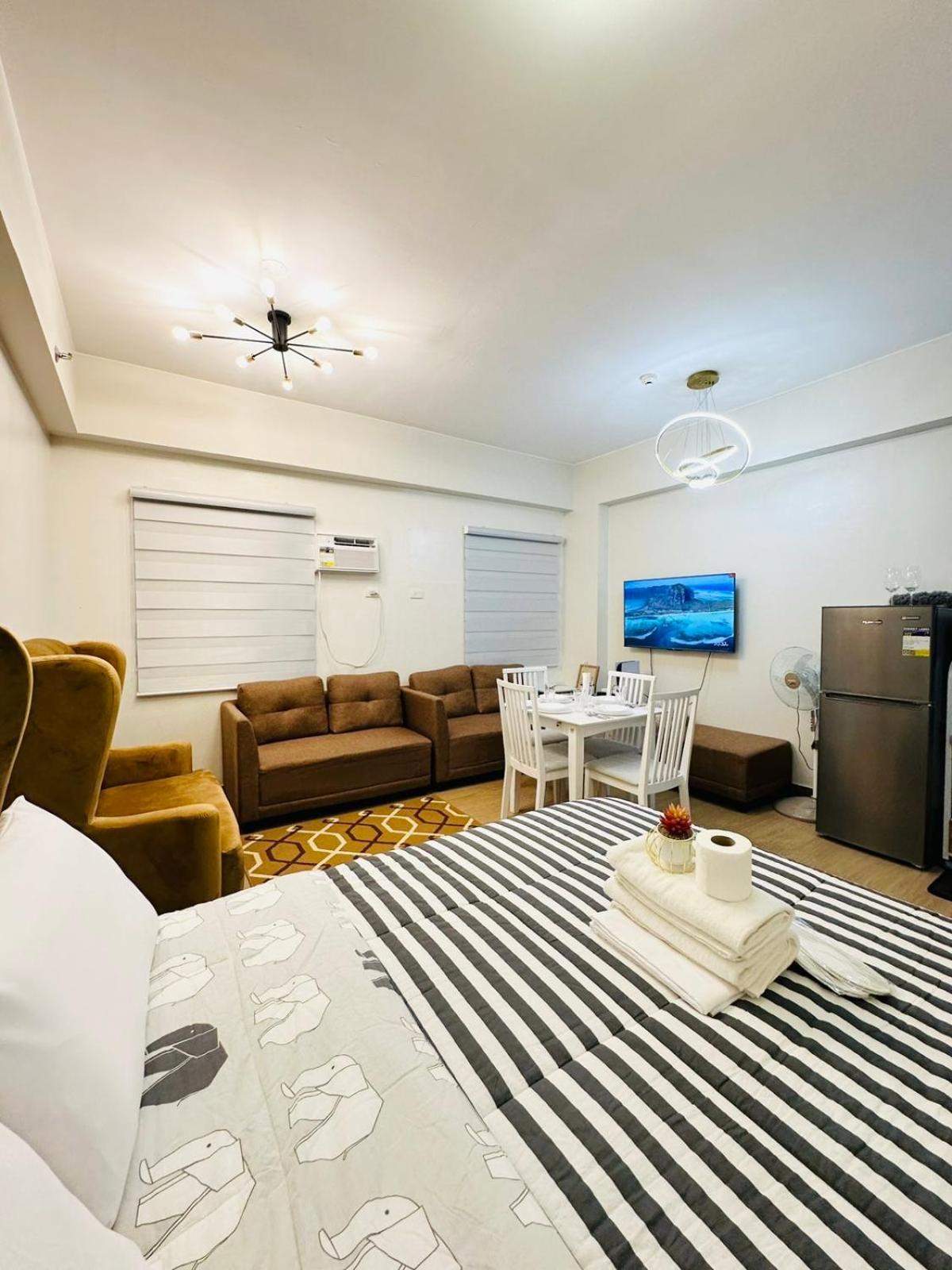 Deluxe Queen Suite