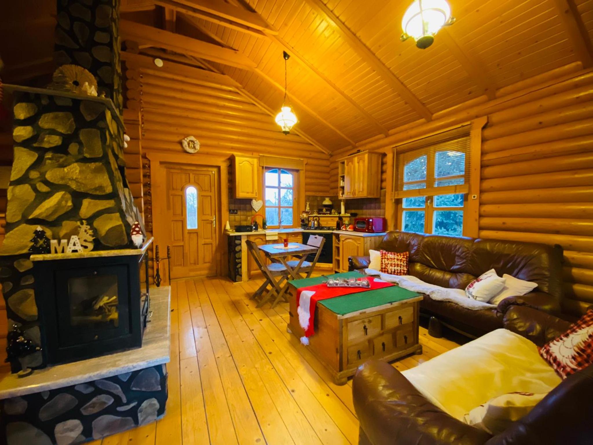 One-Bedroom House photo 1
