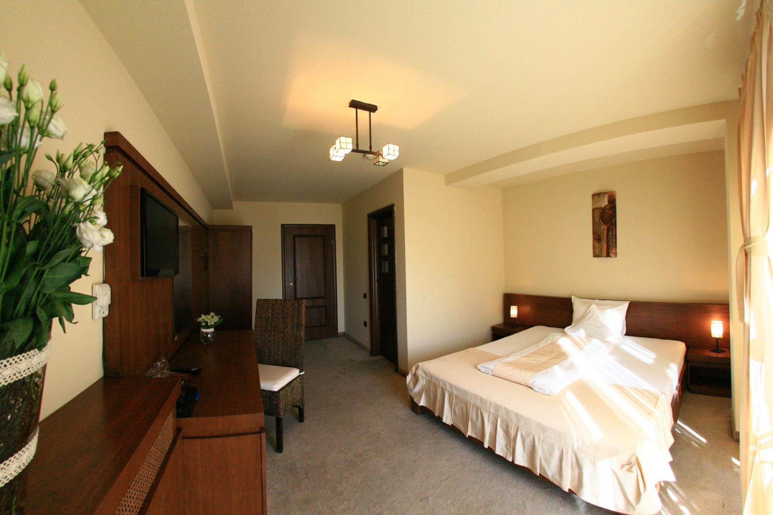 Double Room - Photo 1