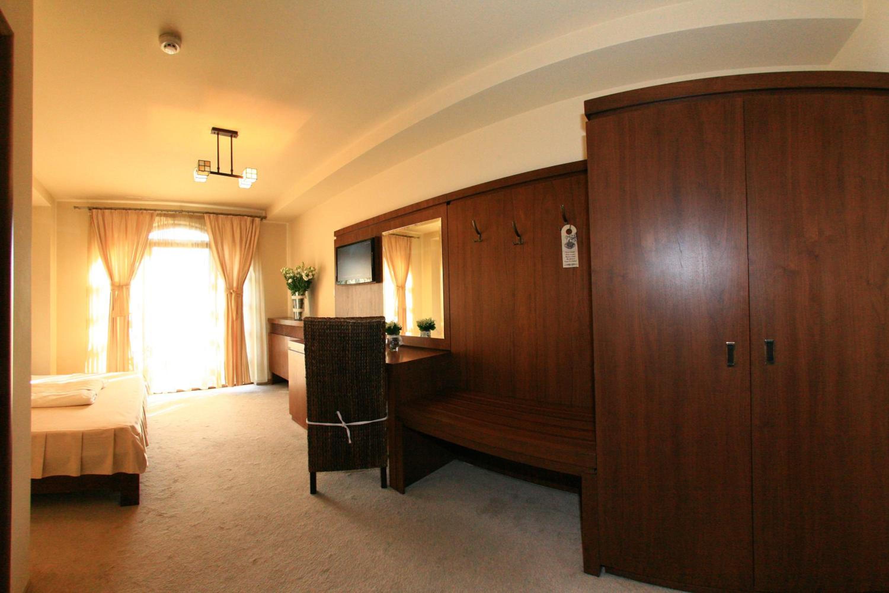 Double Room - Photo 3