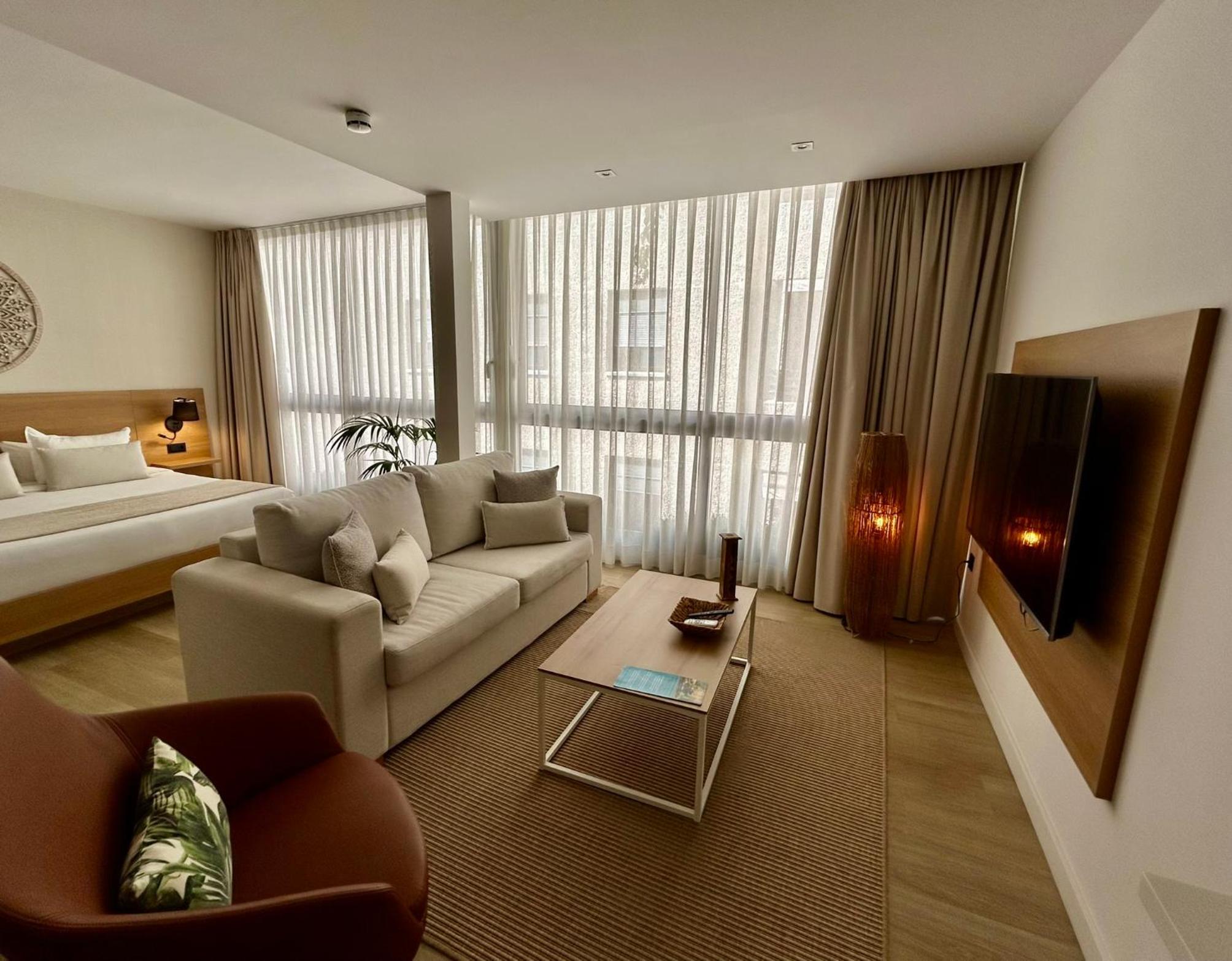 Superior Suite - Photo 4