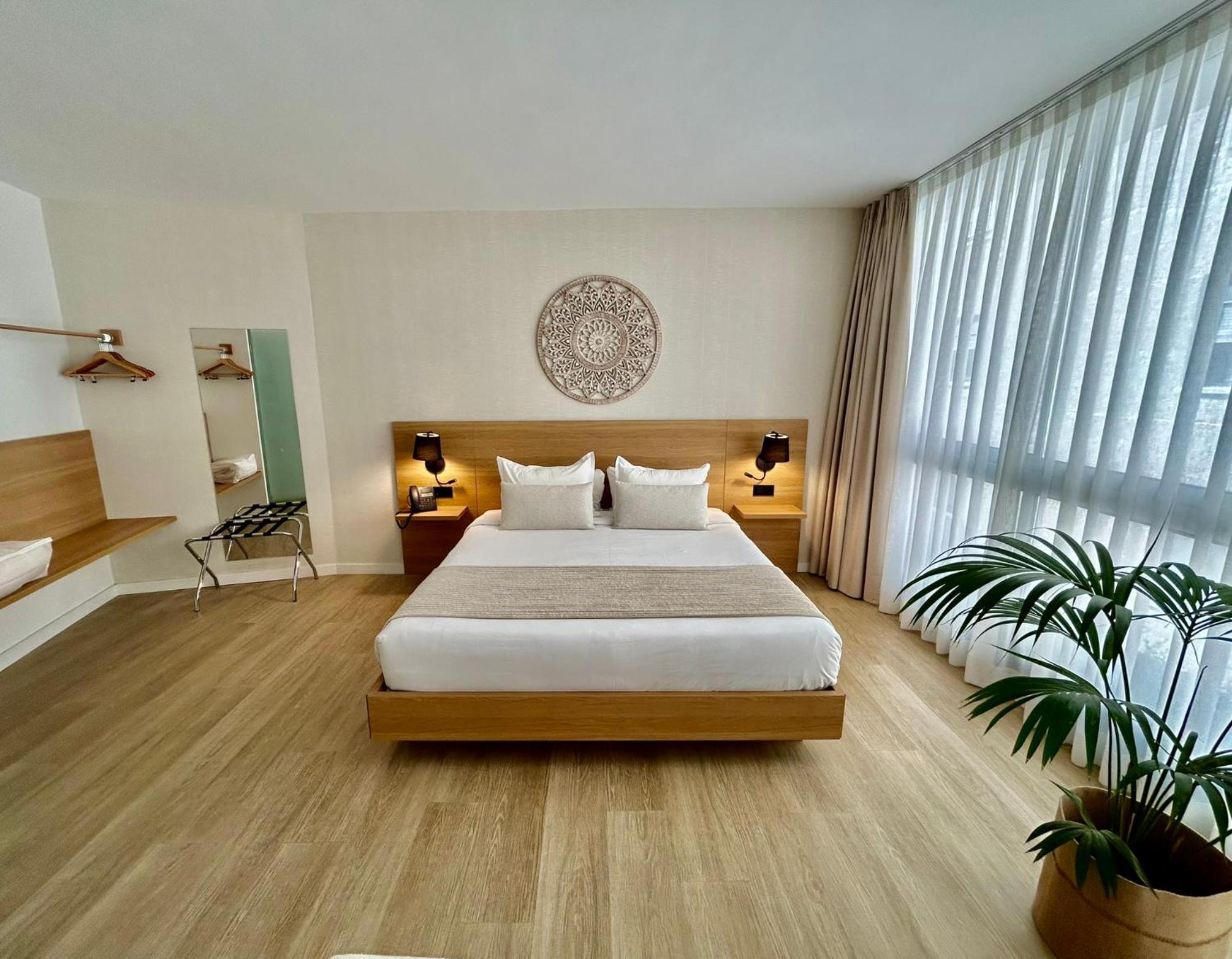Superior Suite - Photo 3
