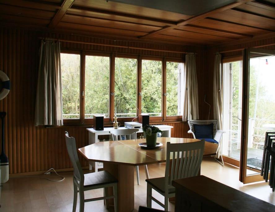 Two-Bedroom House photo 2