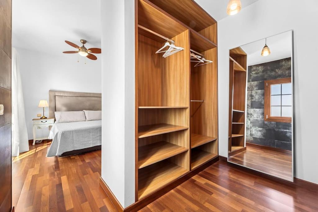 Three-Bedroom Villa photo 2