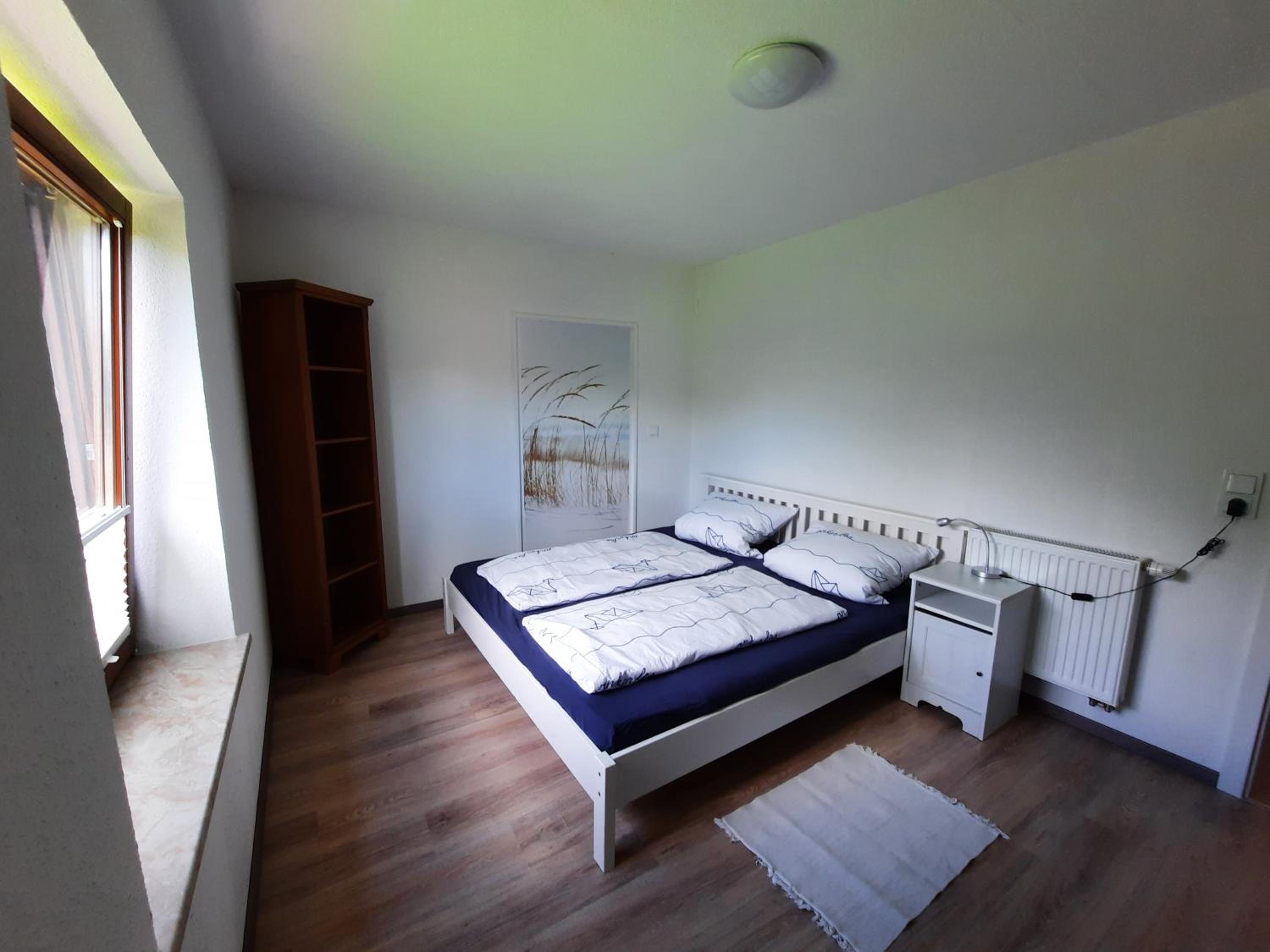 Two-Bedroom Apartment with Shower  photo 3