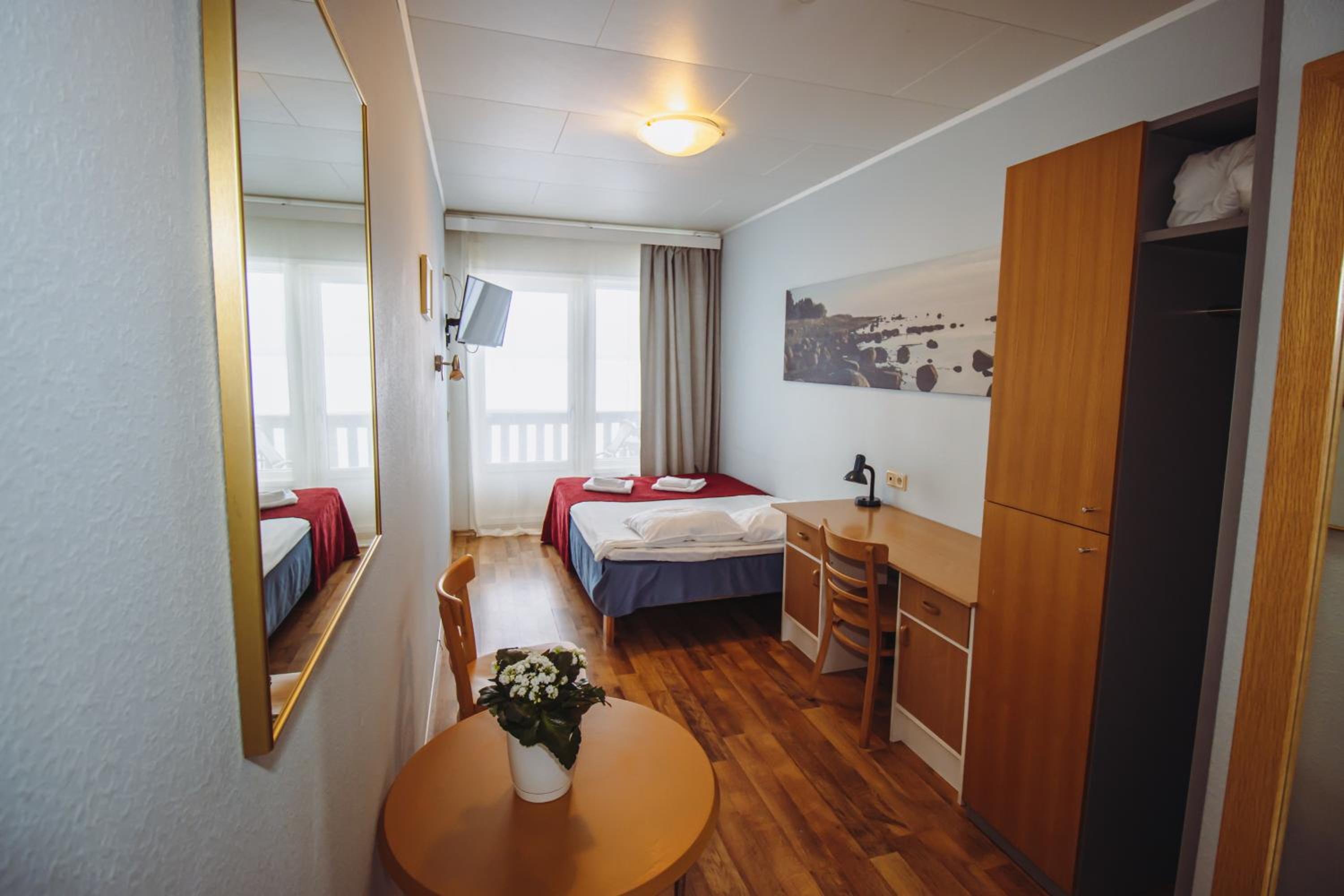 Small Double Room (With Sea View) photo 1