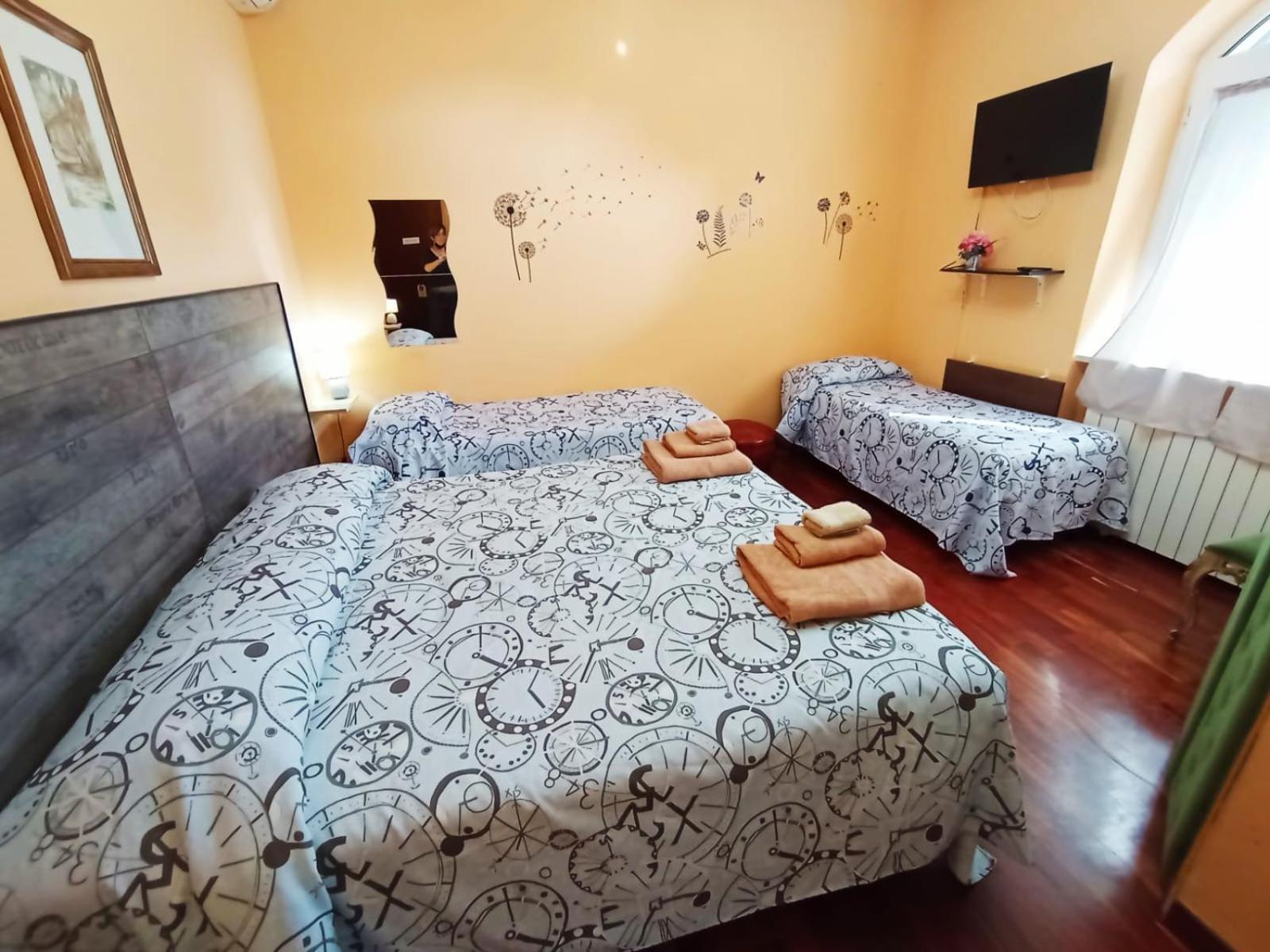 Quadruple Room - Photo 10