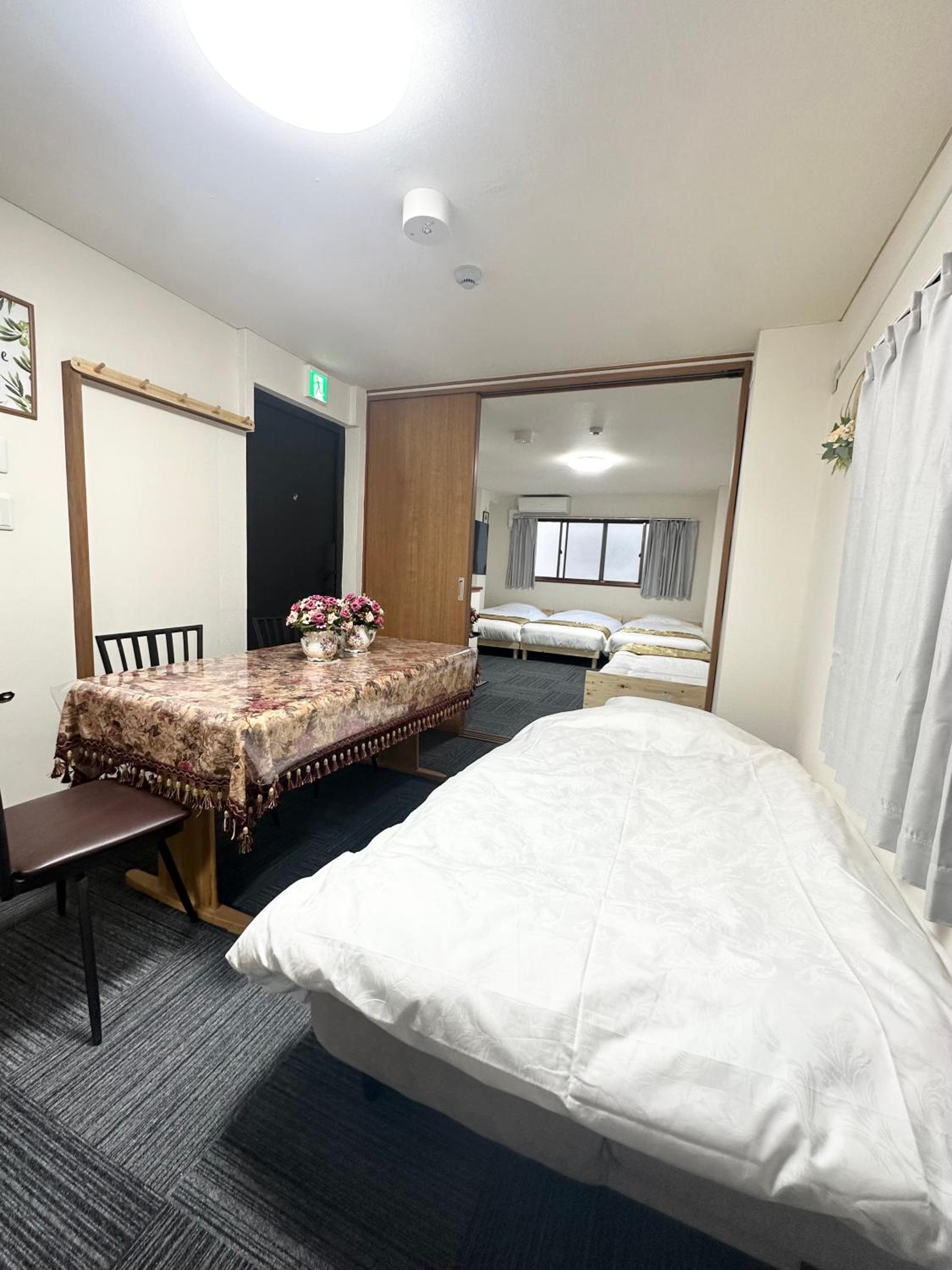 One-Bedroom Apartment photo 2