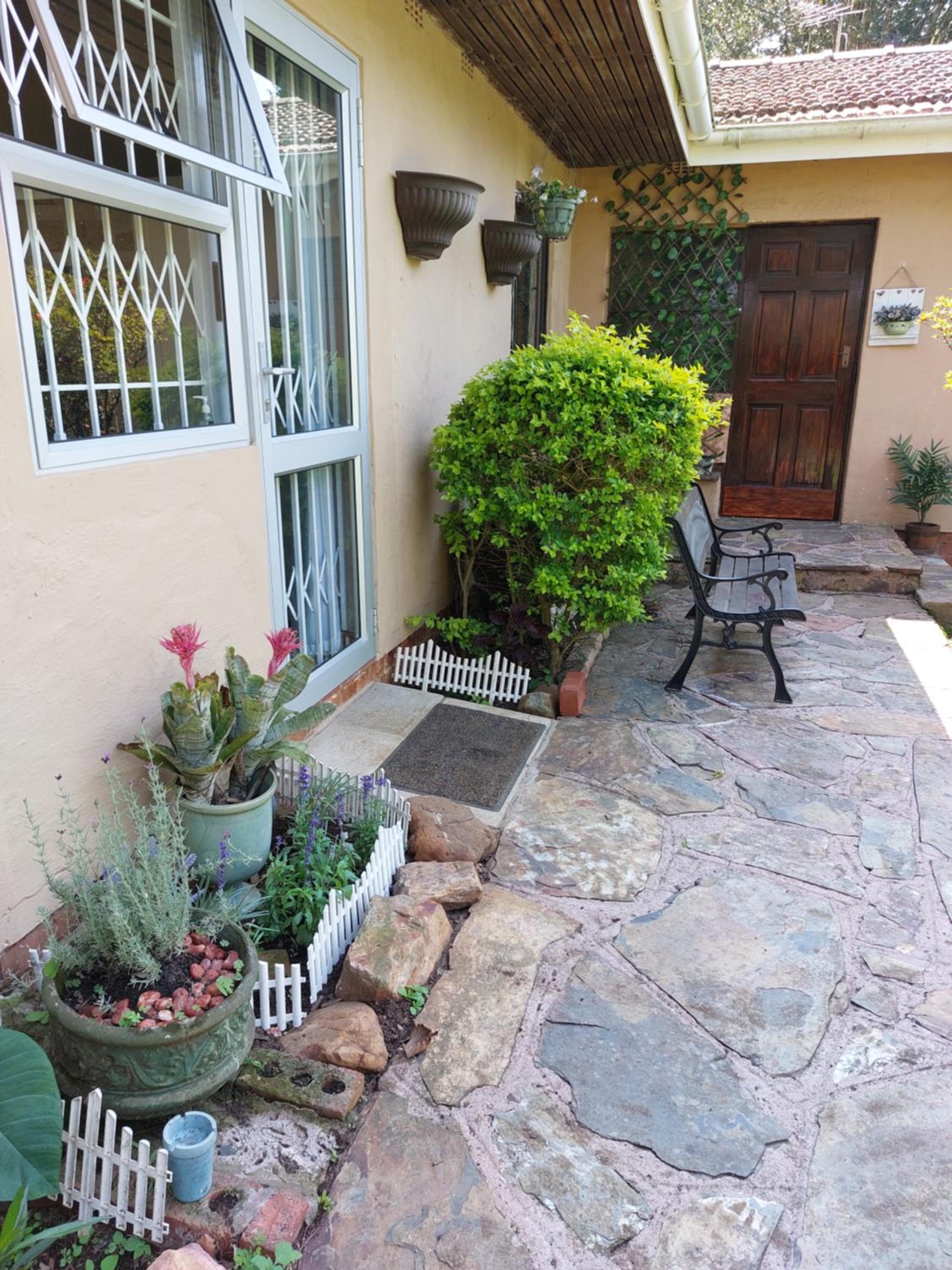 Apartment with Garden View photo 2