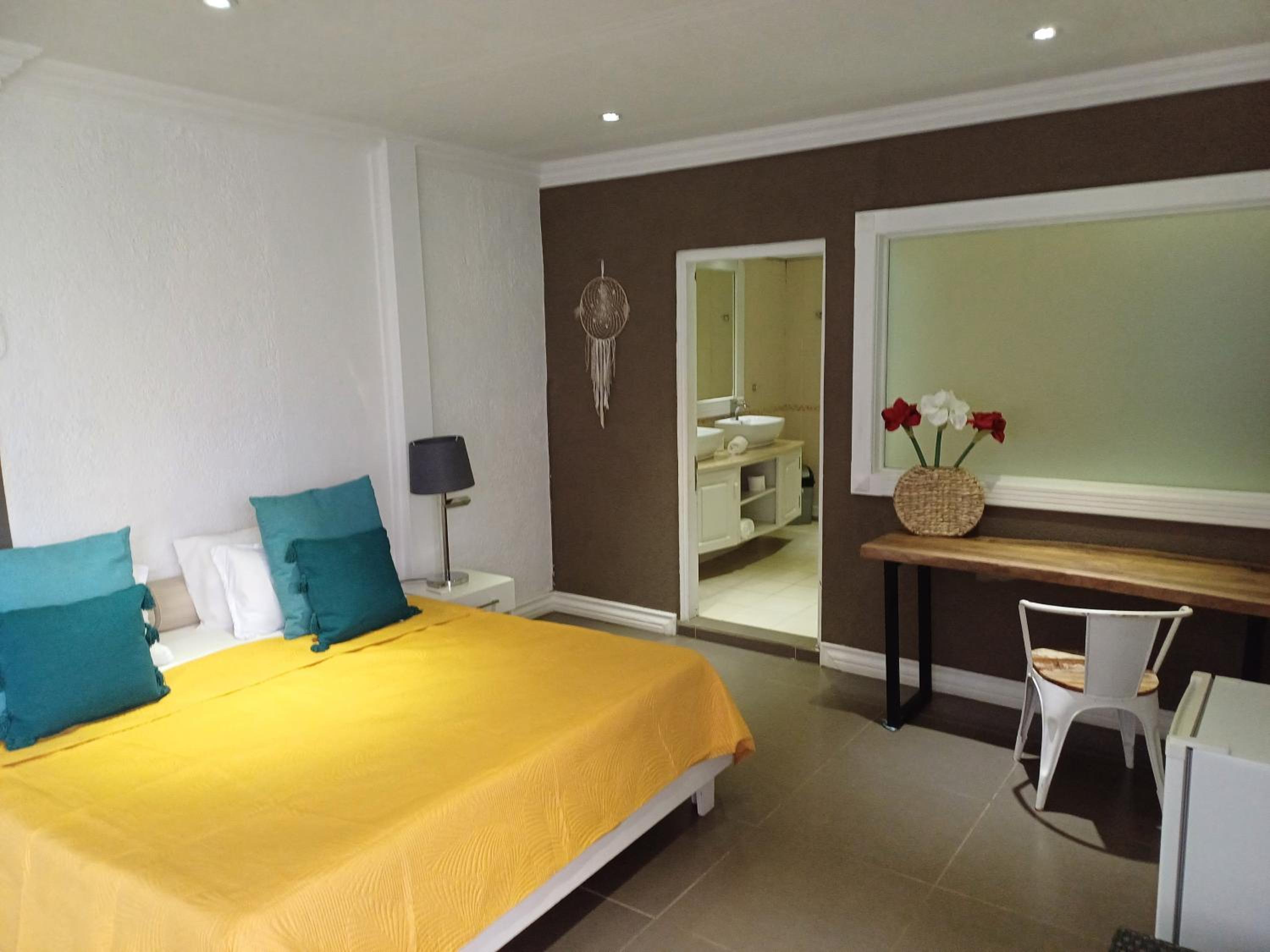 Deluxe Double Room with Bath photo 1