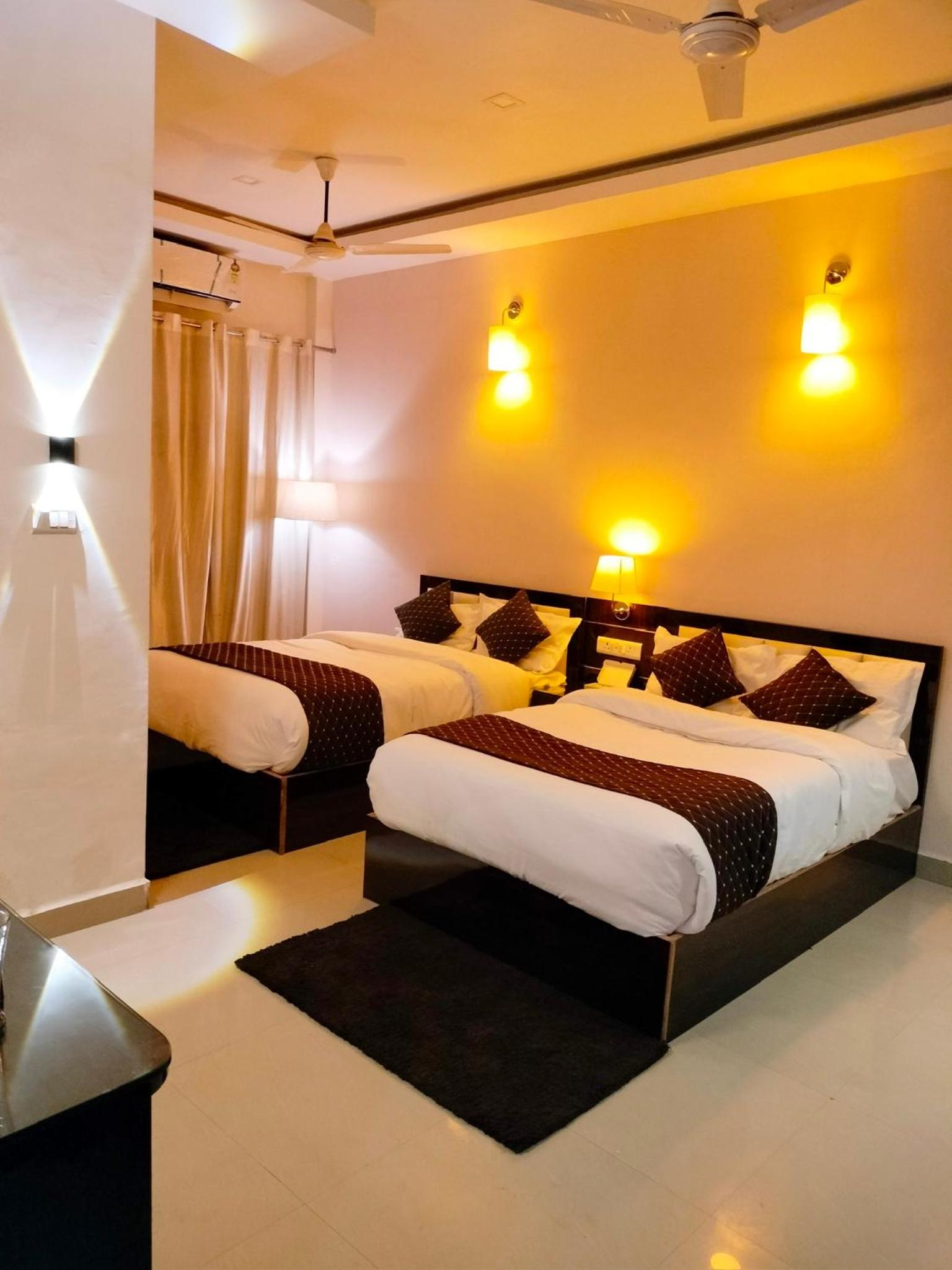Deluxe Double or Twin Room - Photo 8