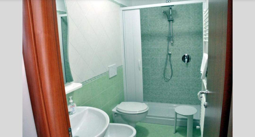 Double or Twin Room with Sea View photo 3