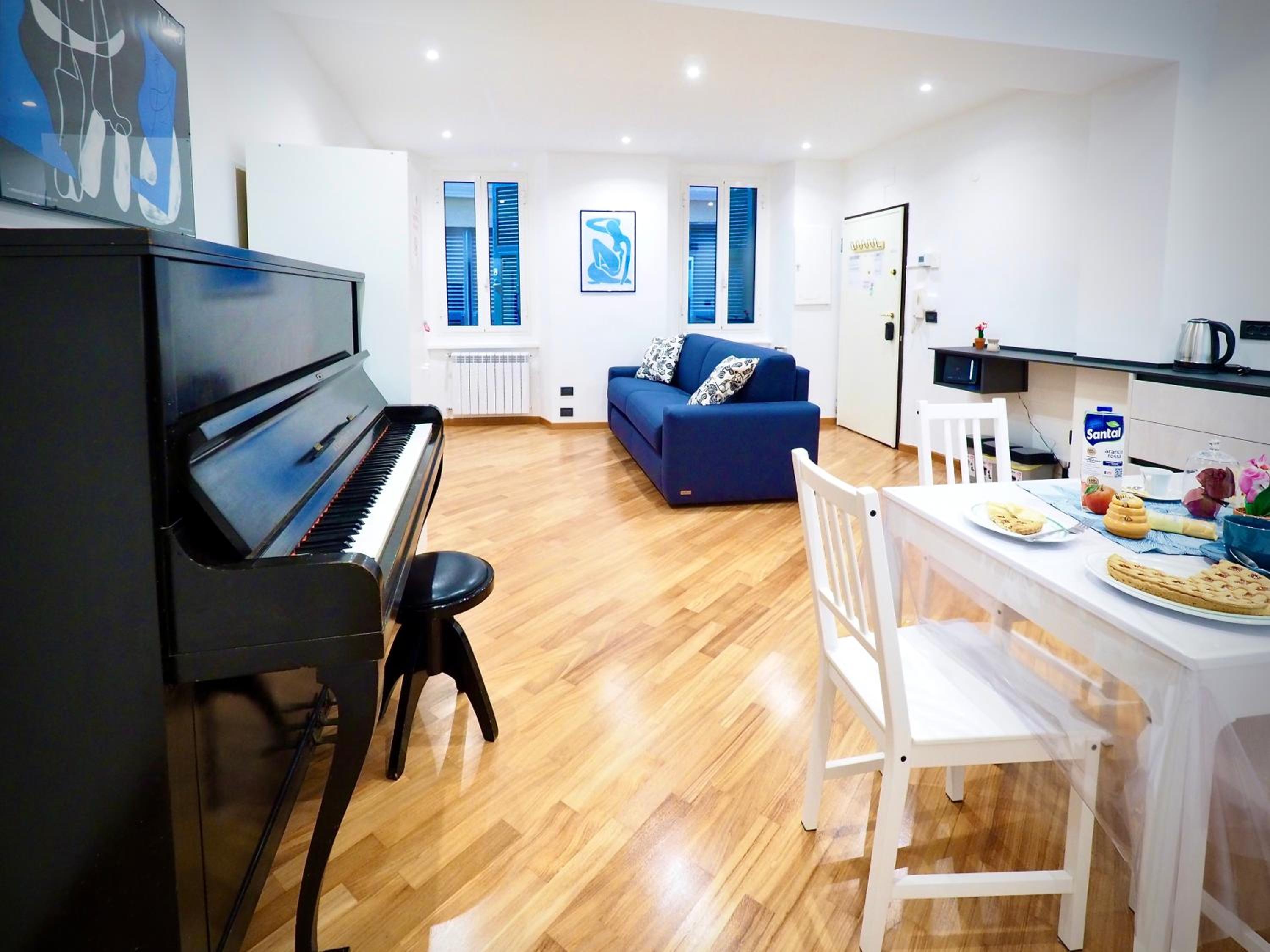 One-Bedroom Apartment
