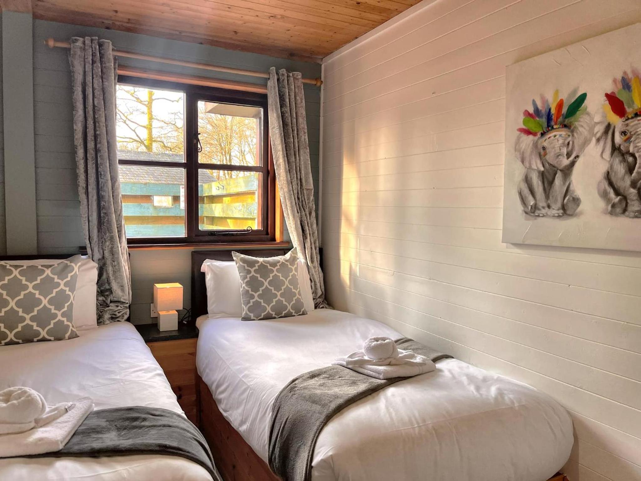 Three-Bedroom Chalet photo 2